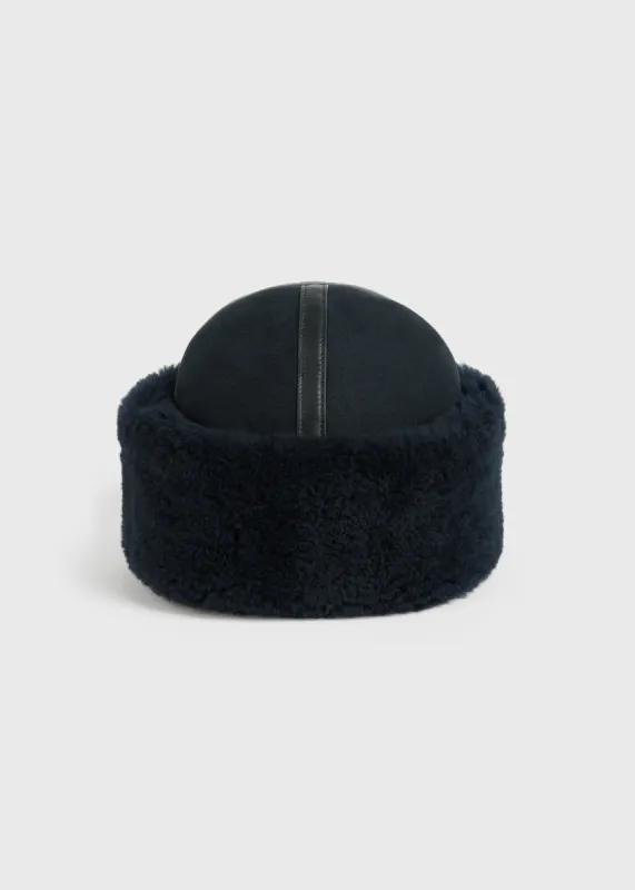 Shearling winter hat navy made by Toteme