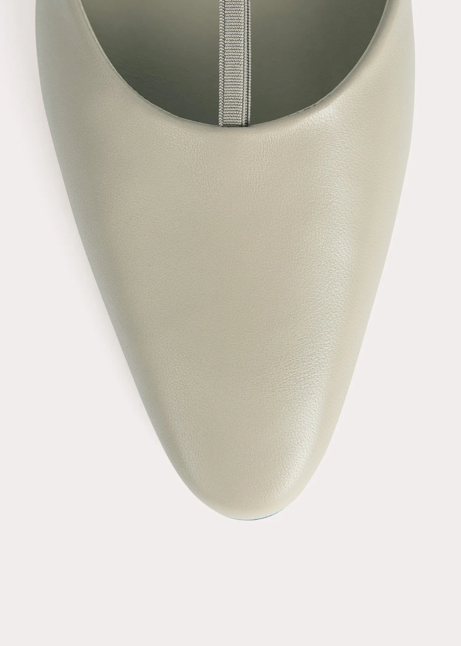 The T-Strap Flat clay sold by Toteme product image thumbnail 5