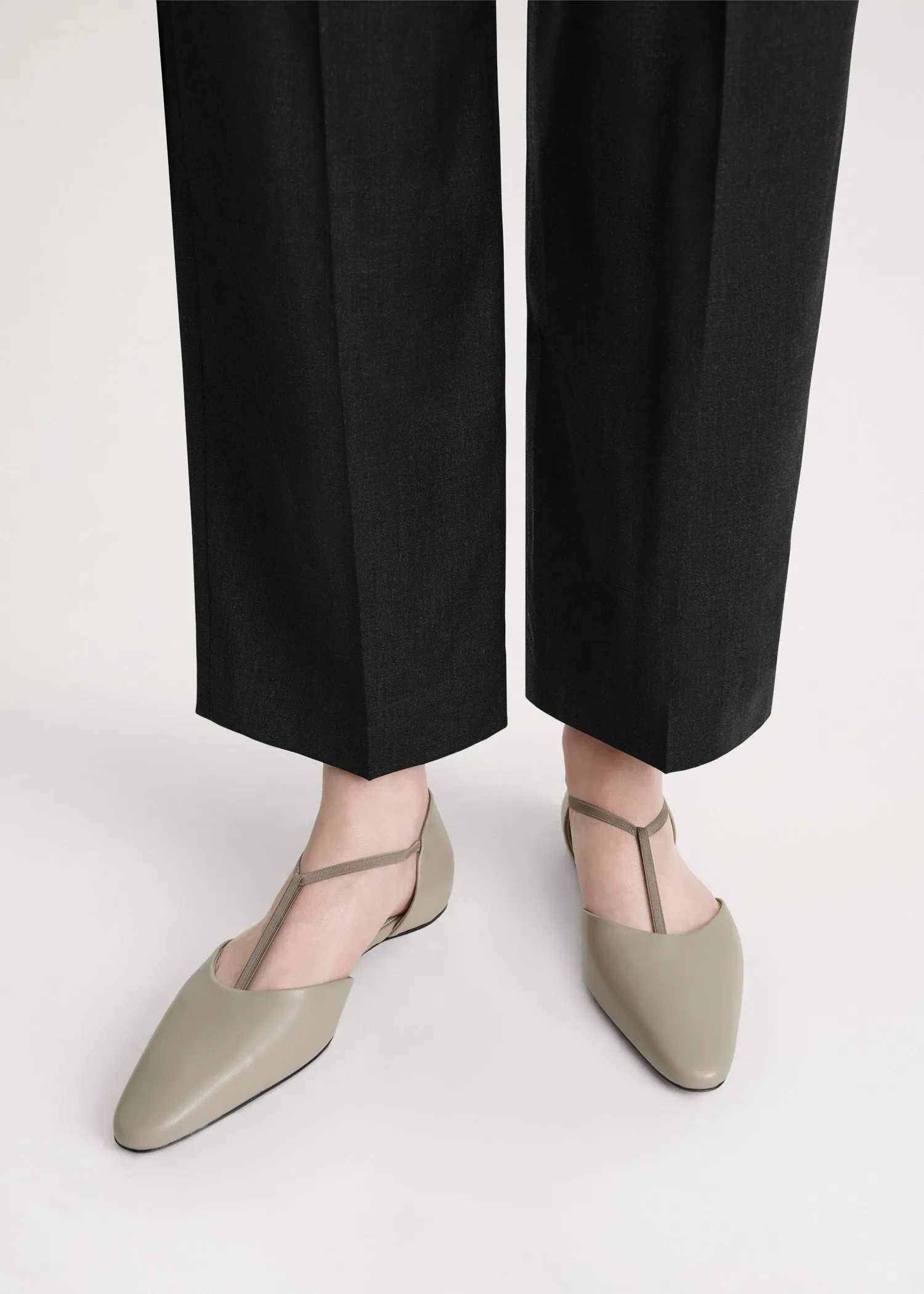 The T-Strap Flat clay sold by Toteme product image thumbnail 2