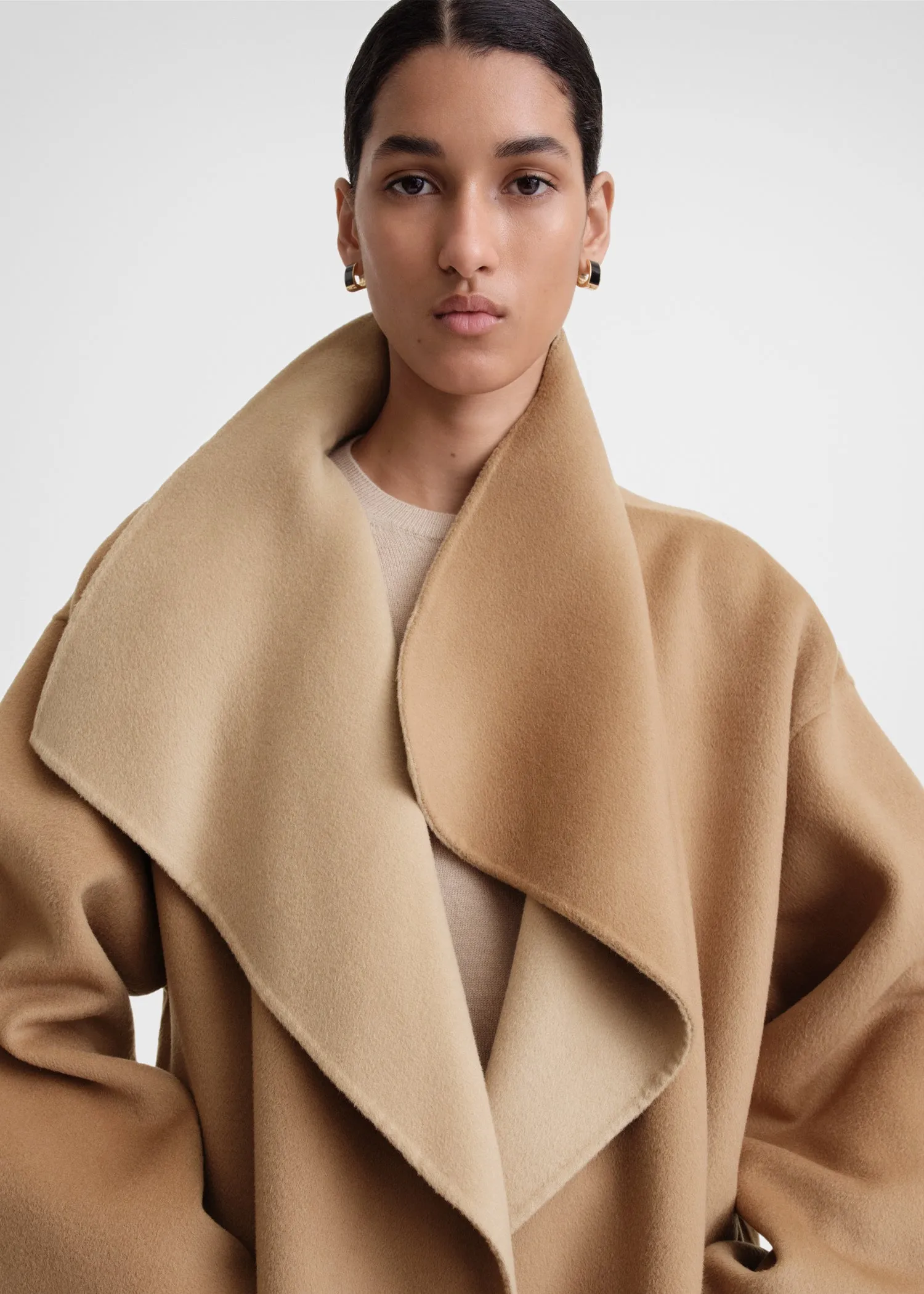 Two-tone signature wool cashmere coat dark biscuit sold by Toteme product image thumbnail 4