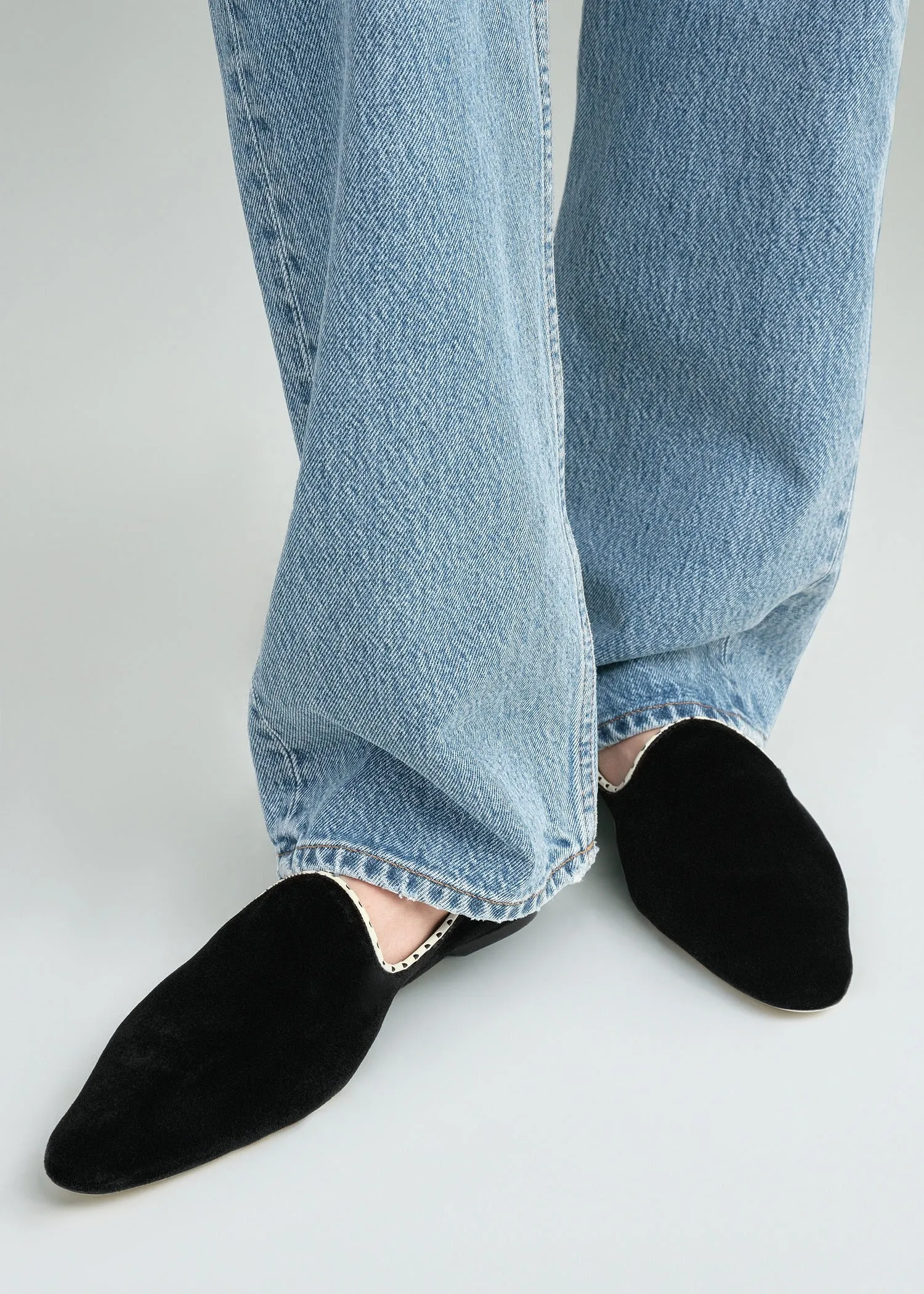 Velvet venetian slippers black sold by Toteme product image thumbnail 2