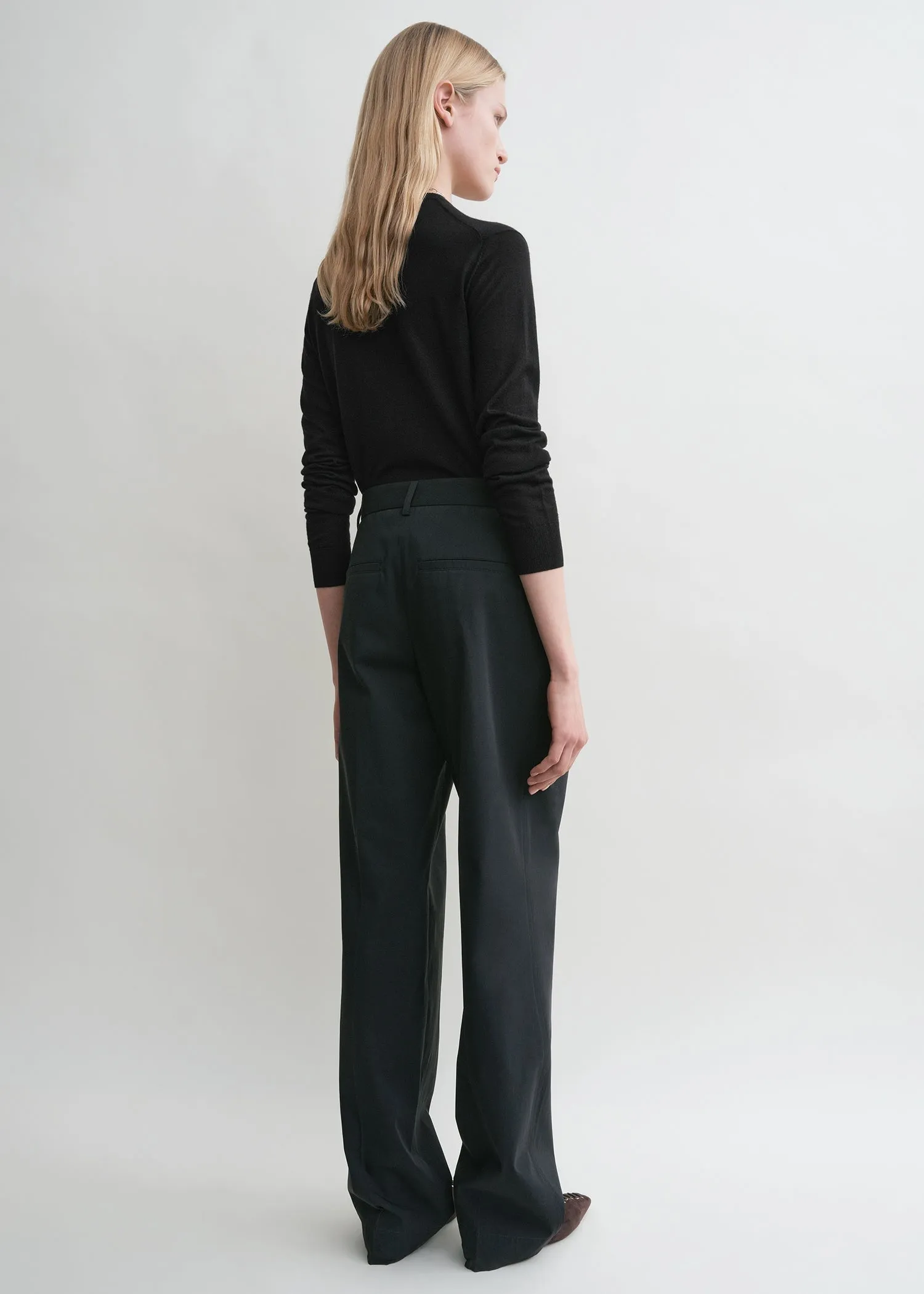 Slanted pocket trousers nightfall sold by Toteme product image thumbnail 3