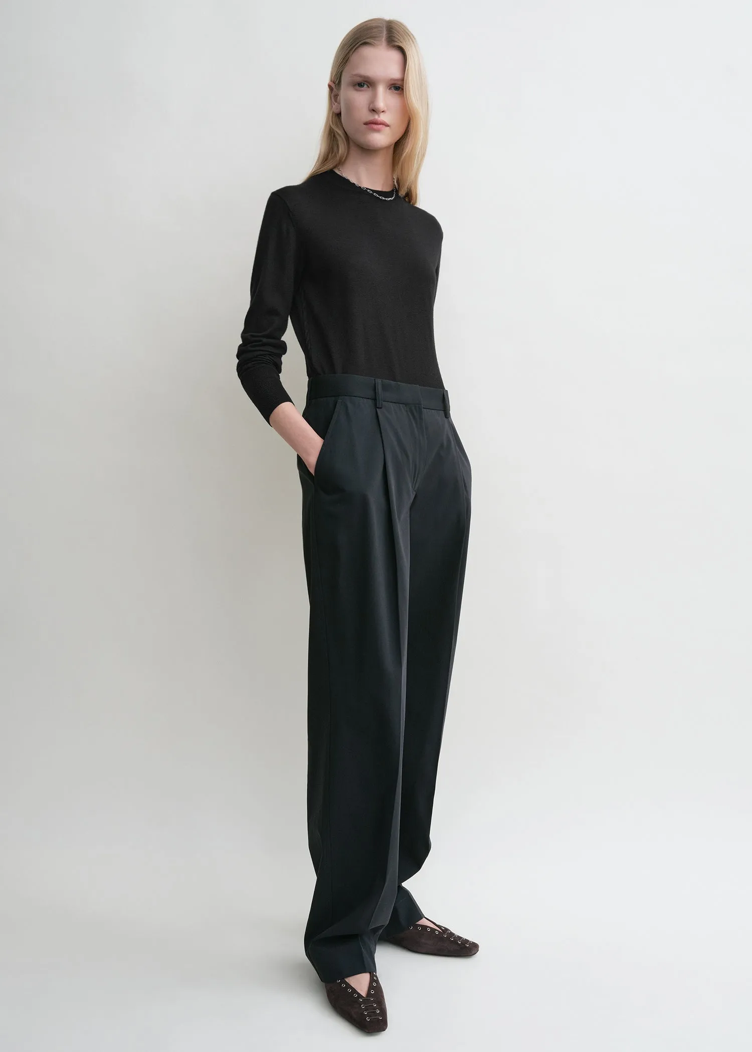 Slanted pocket trousers nightfall sold by Toteme product image thumbnail 2