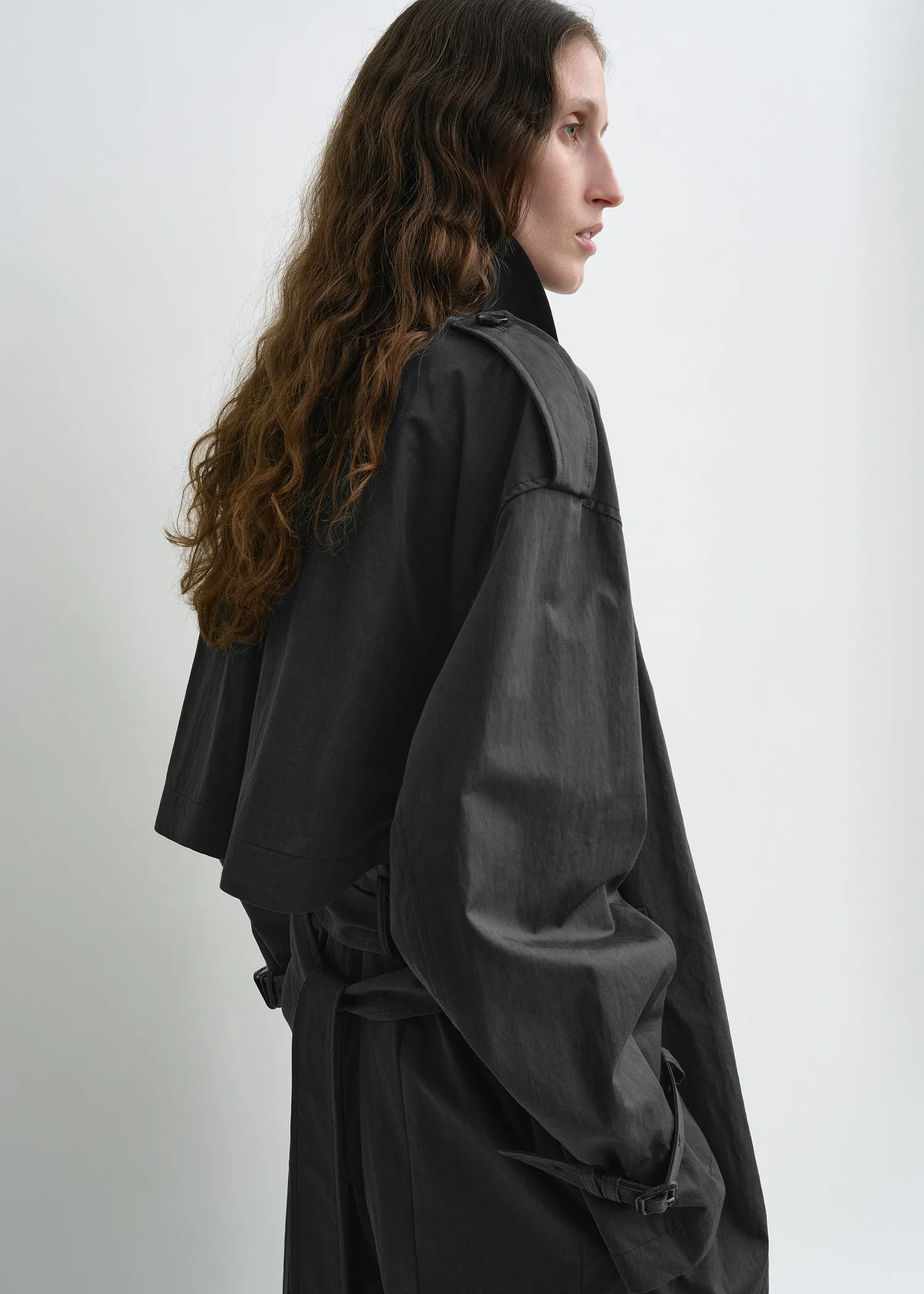Crisp summer trench washed black sold by Toteme product image thumbnail 4
