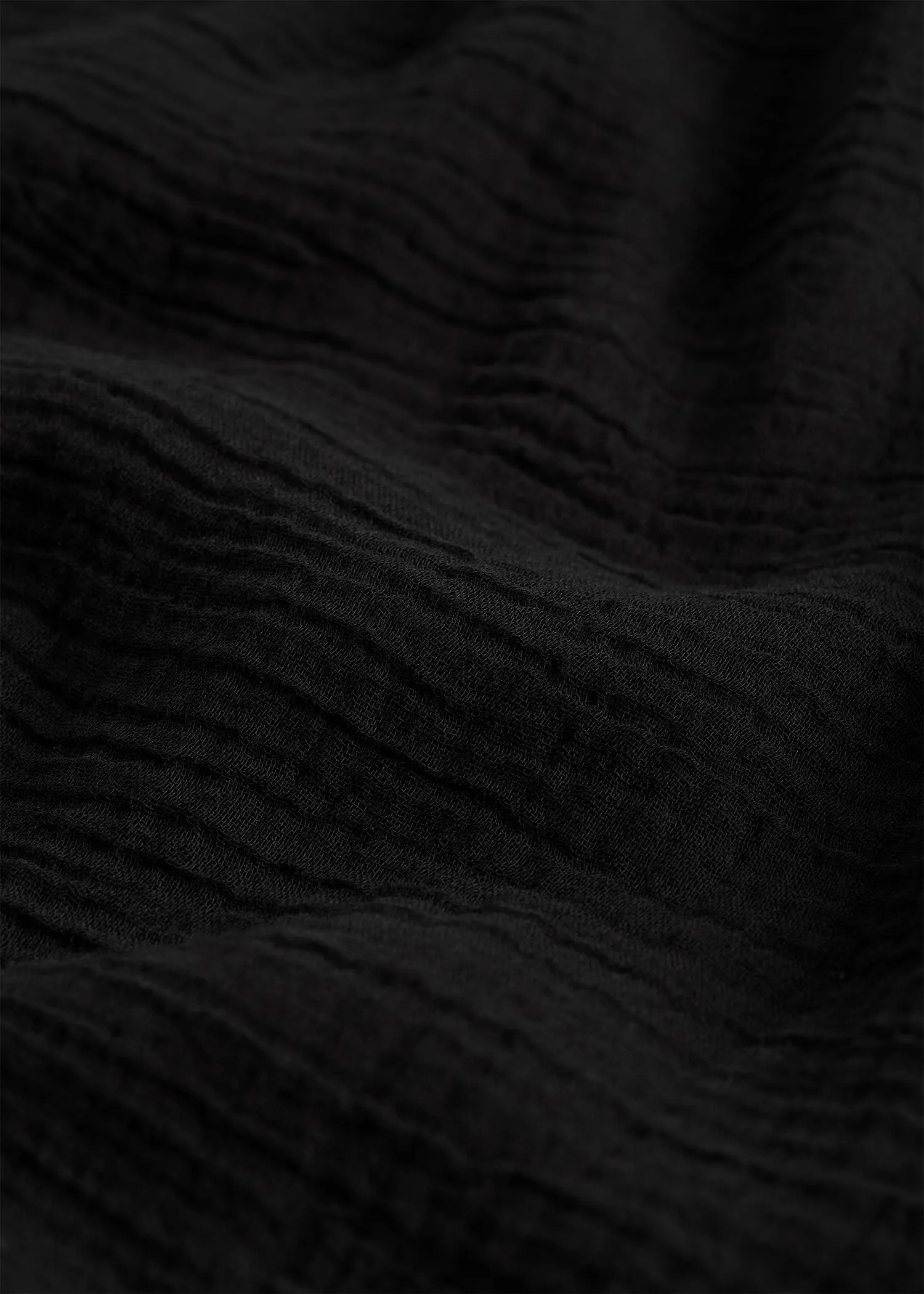 Crinkled scarf black sold by Toteme product image thumbnail 4
