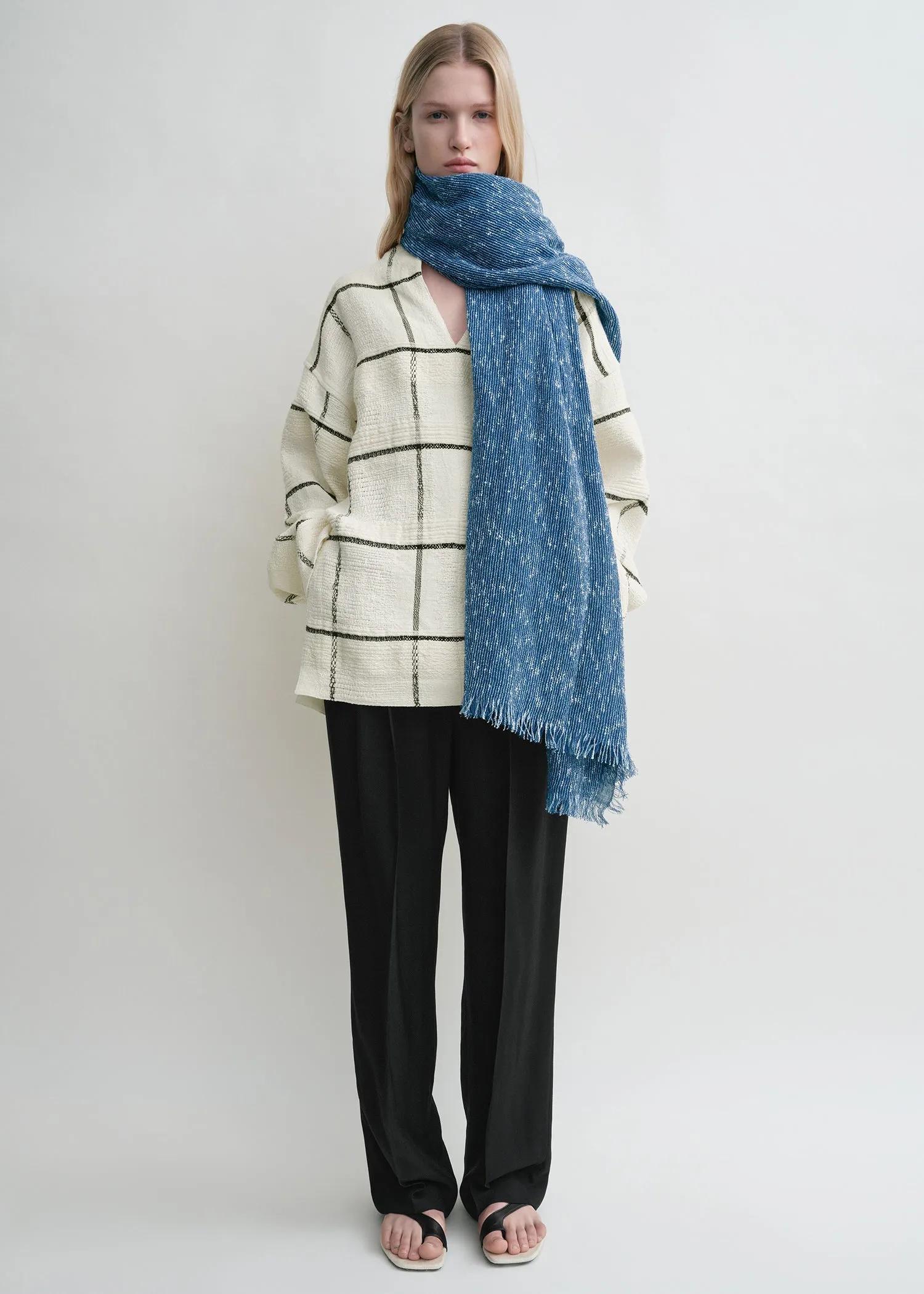 Bouclé sarong azure/white sold by Toteme product image thumbnail 2