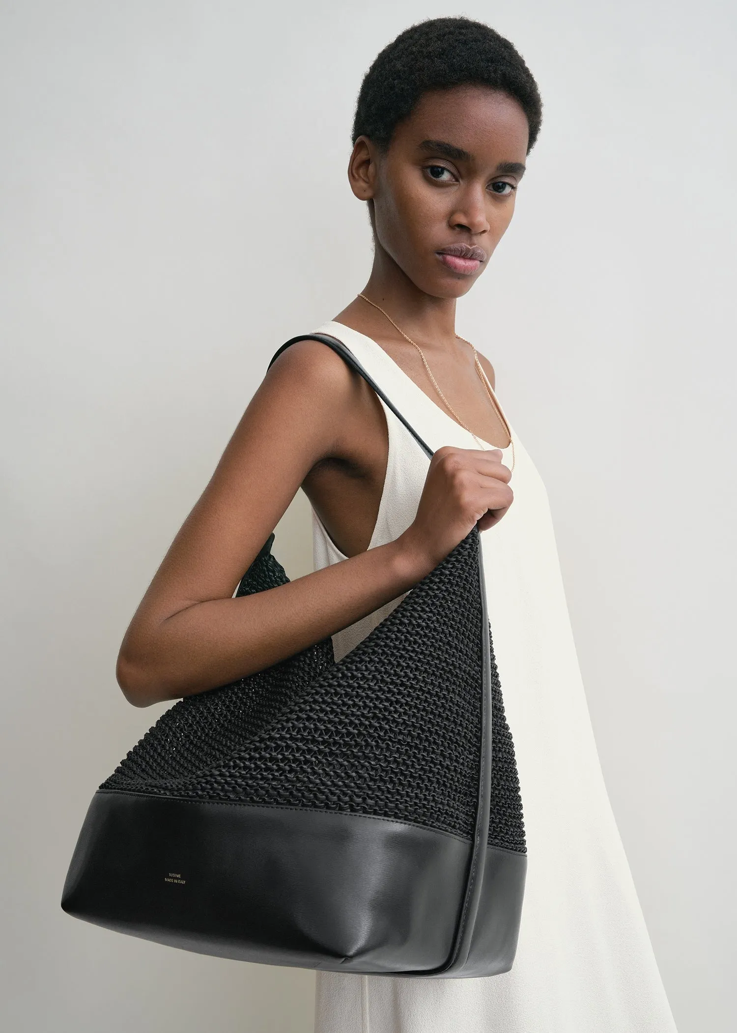 Belted woven-leather tote black sold by Toteme product image thumbnail 3