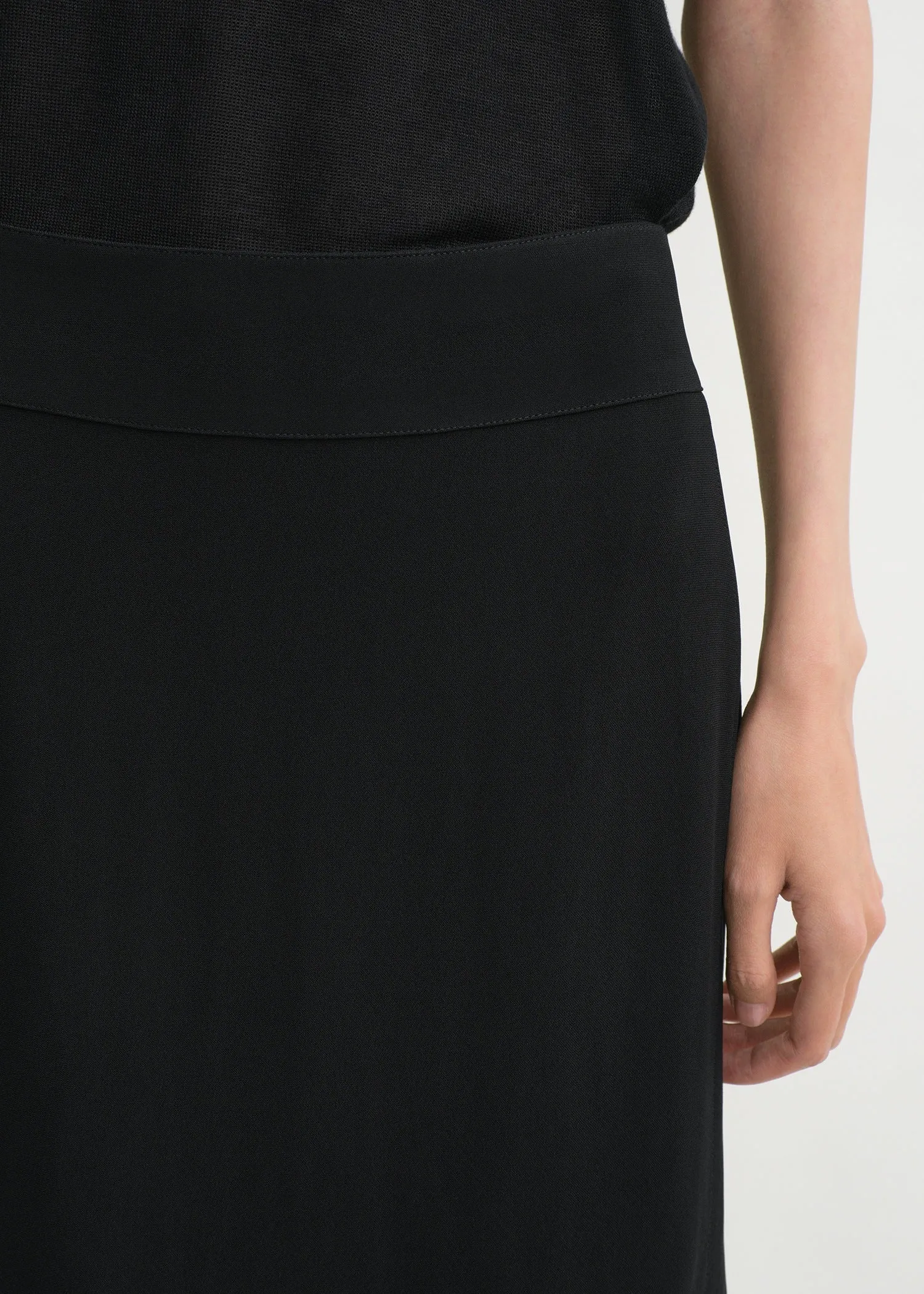 High slit skirt black sold by Toteme product image thumbnail 5