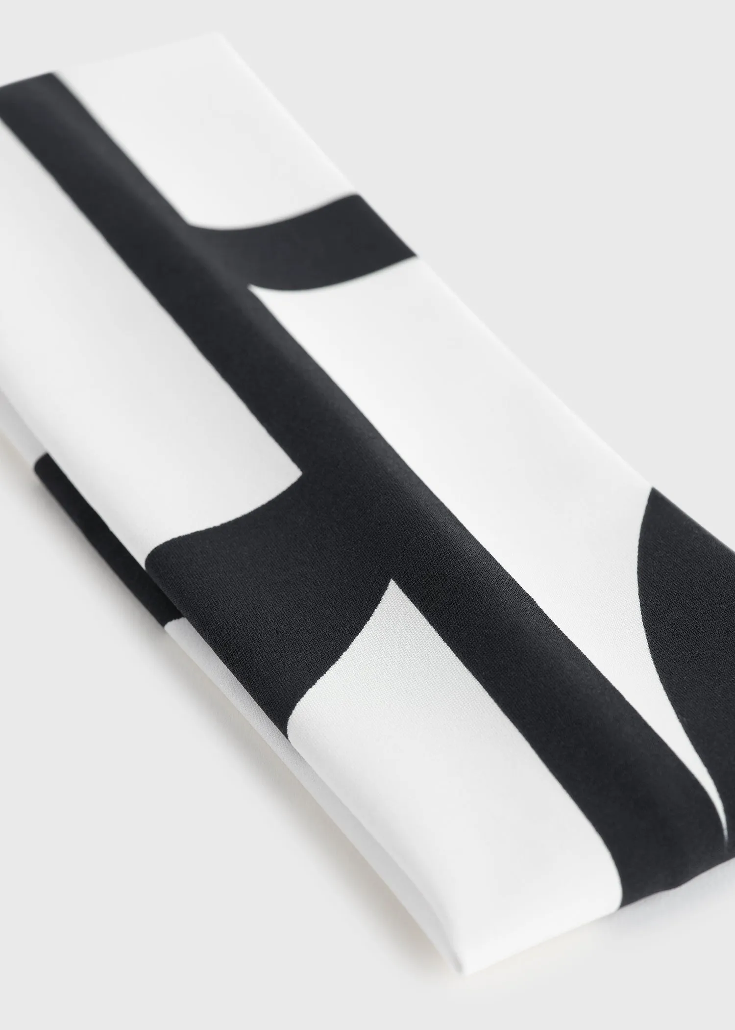 Monogram headband tofu sold by Toteme product image thumbnail 4