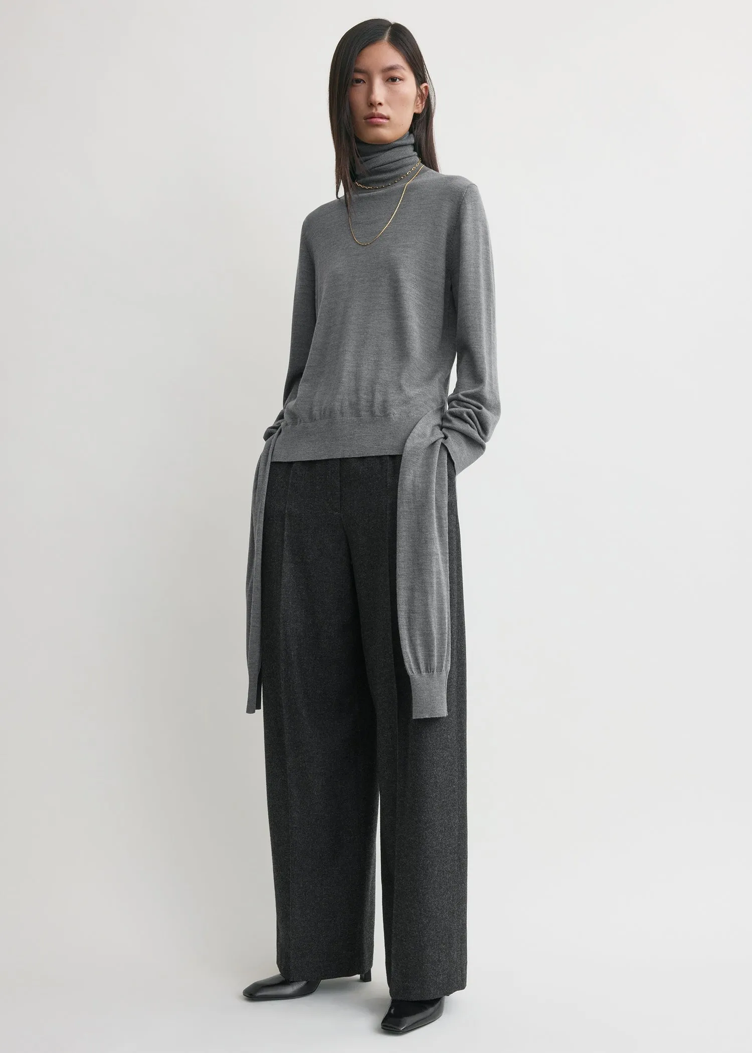 Double-sleeve turtleneck mid grey sold by Toteme