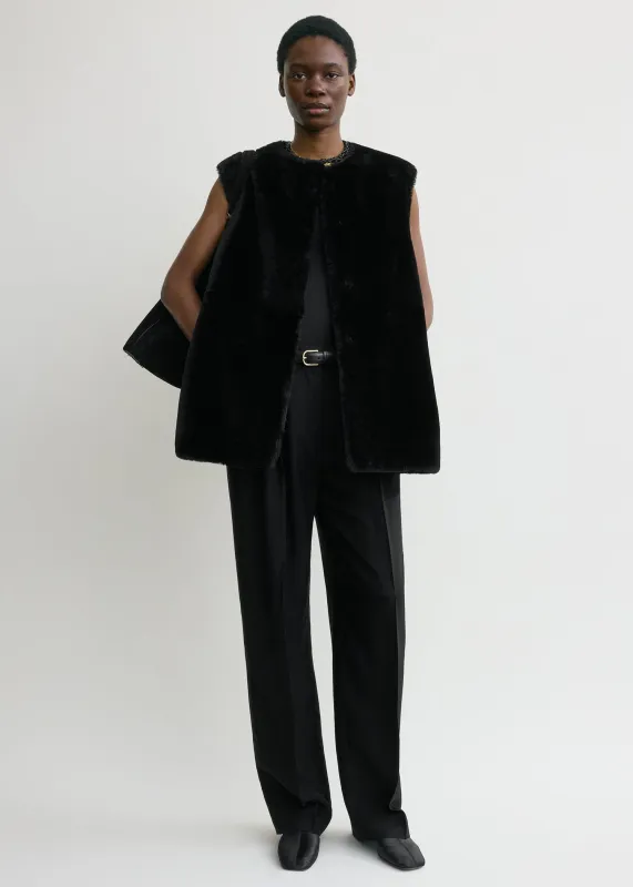 Plush shearling vest black made by Toteme