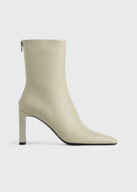 Bar nappa leather boots rye sold by Toteme