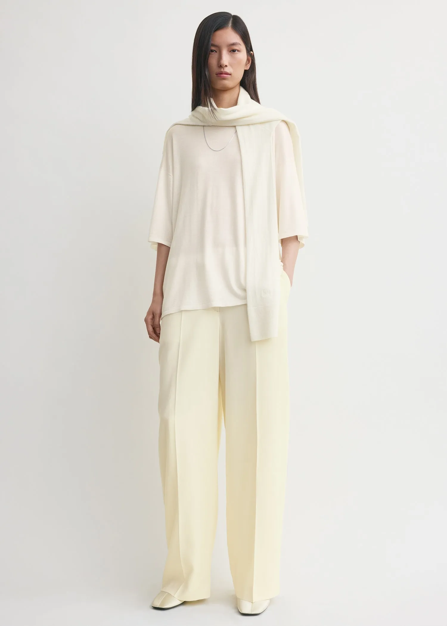 Sleeve scarf white sold by Toteme product image thumbnail 2