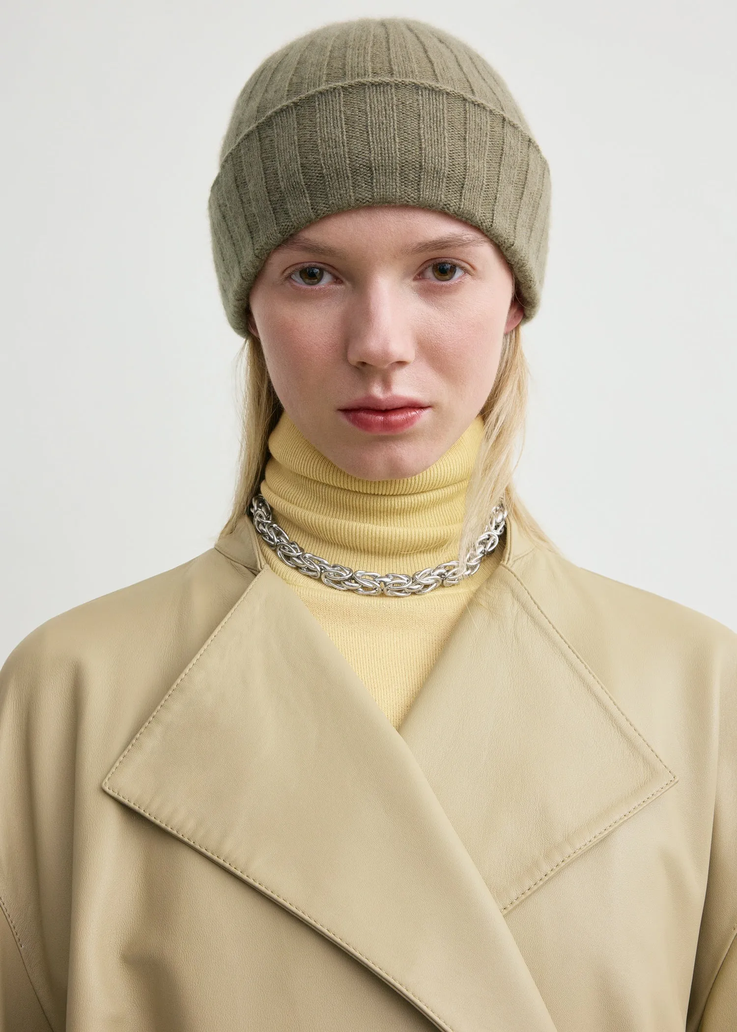 Cashmere beanie hazel sold by Toteme product image thumbnail 2