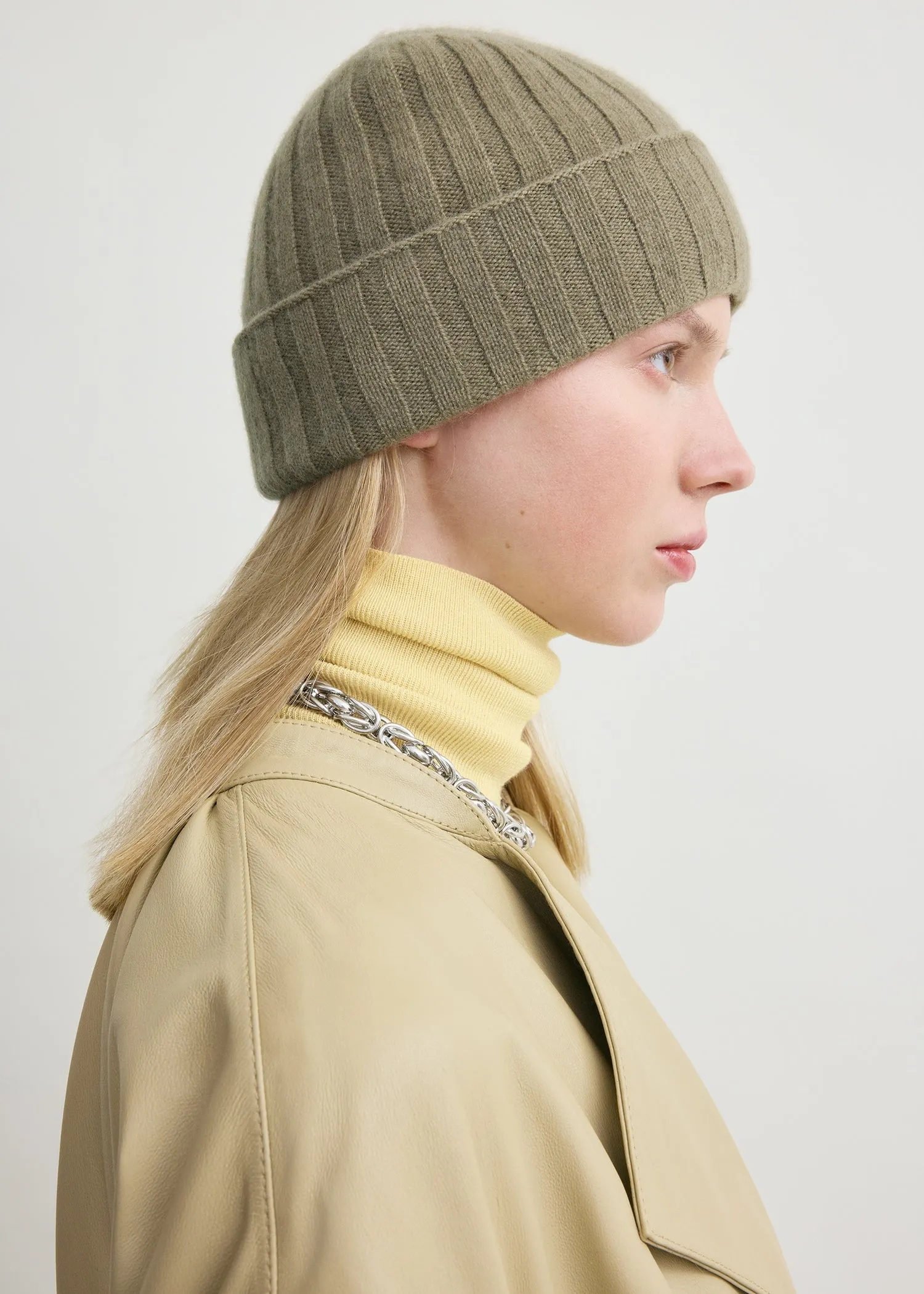 Cashmere beanie hazel sold by Toteme product image thumbnail 3
