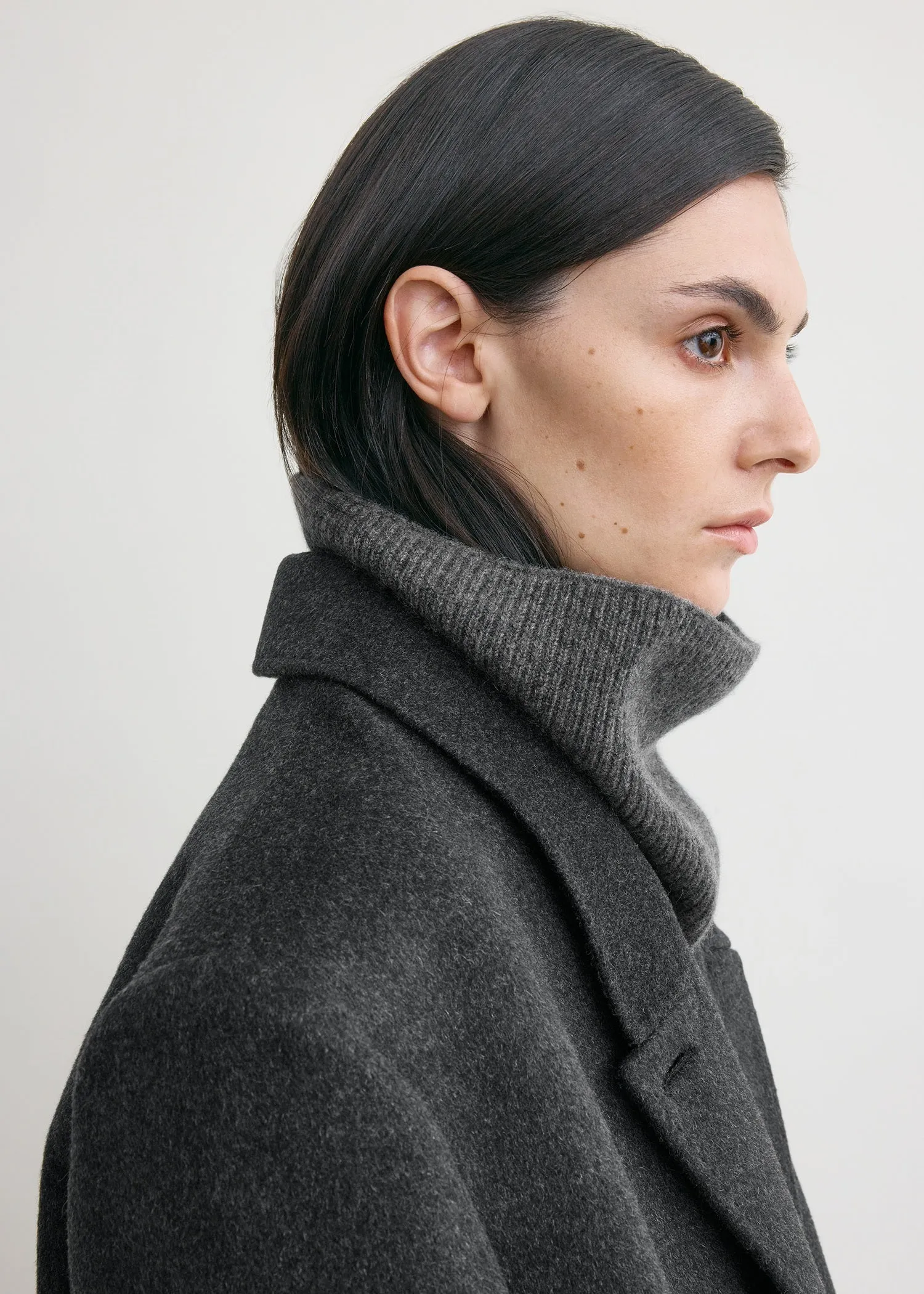 Cashmere neck warmer charcoal sold by Toteme product image thumbnail 3