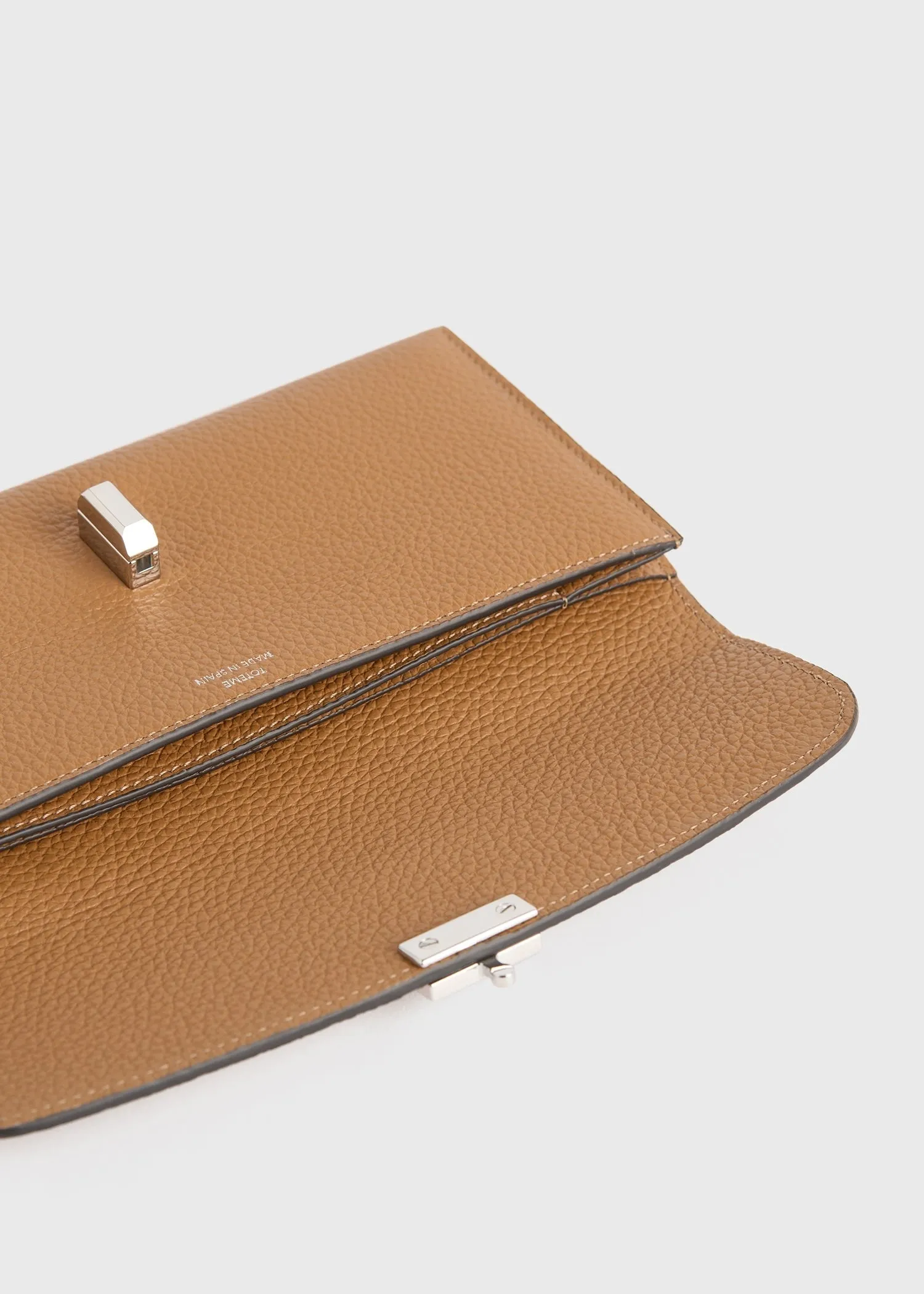 T-lock grained-leather wallet tan sold by Toteme product image thumbnail 4