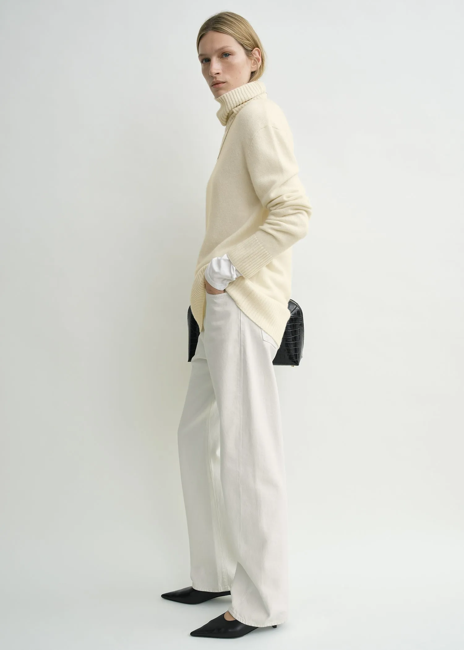 Cashmere turtleneck ecru sold by Toteme product image thumbnail 2