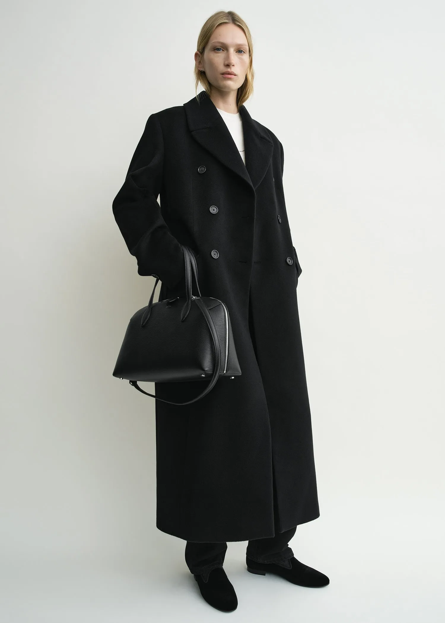 Medium grained-leather day tote black sold by Toteme product image thumbnail 2