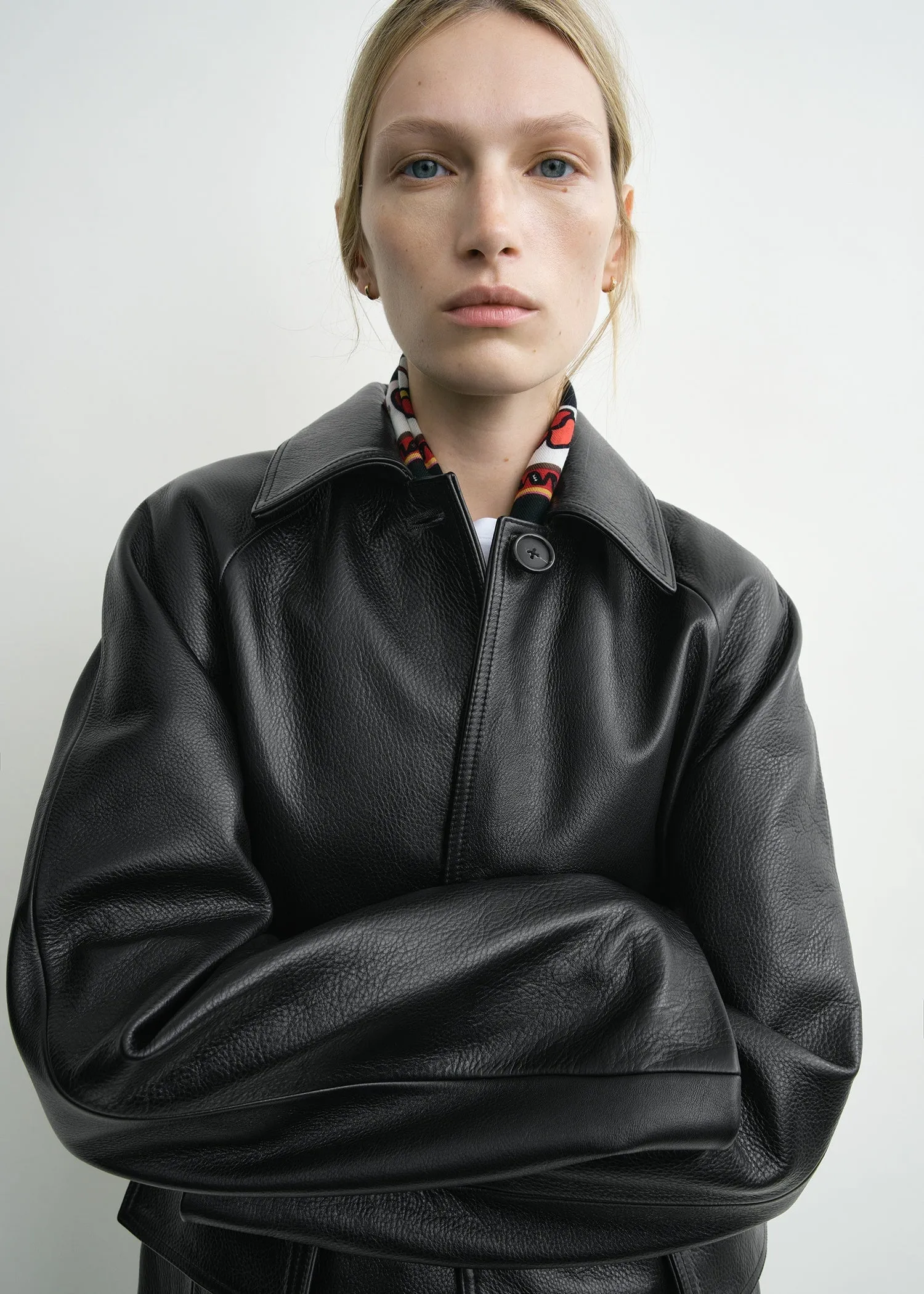 Raglan leather coat black sold by Toteme product image thumbnail 3