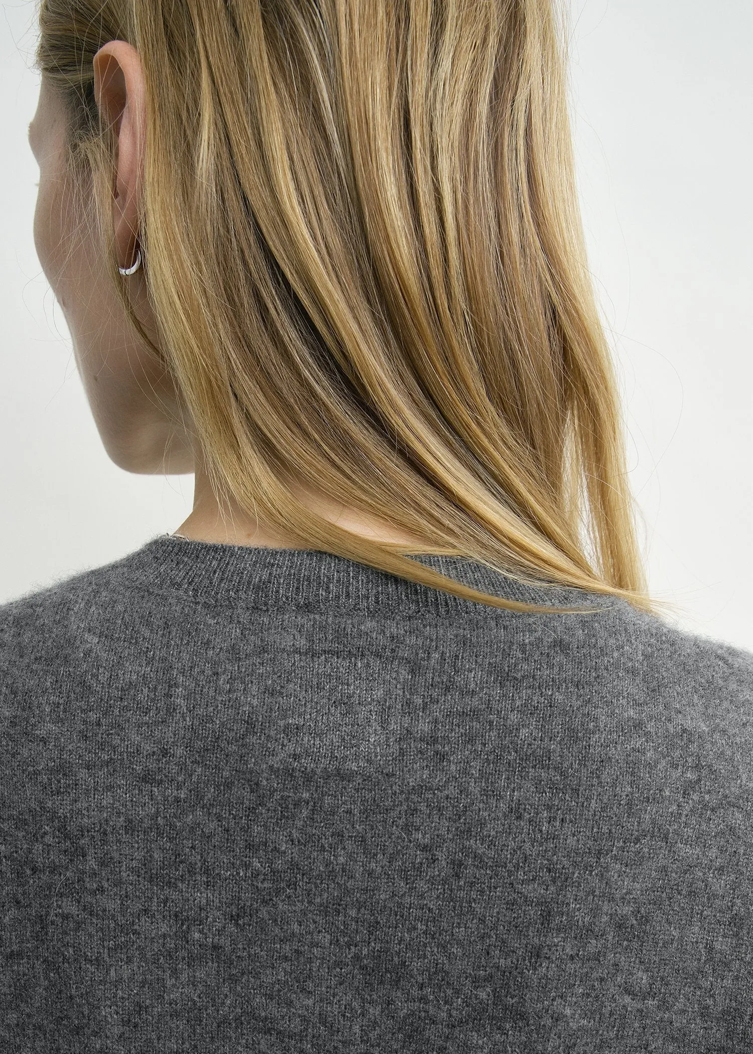 Cashmere v-neck knit charcoal sold by Toteme product image thumbnail 5