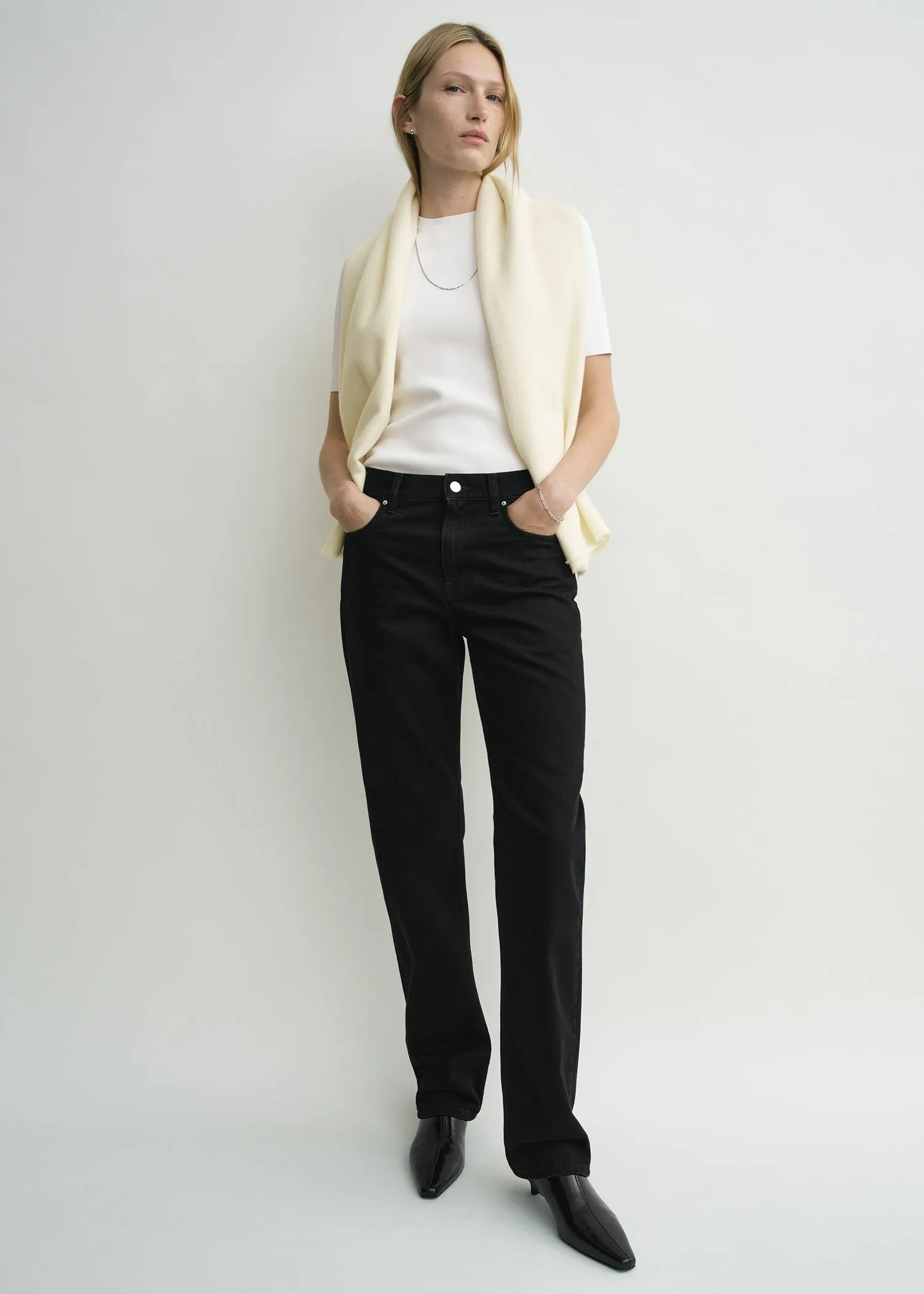Classic winter scarf off-white sold by Toteme product image thumbnail 2