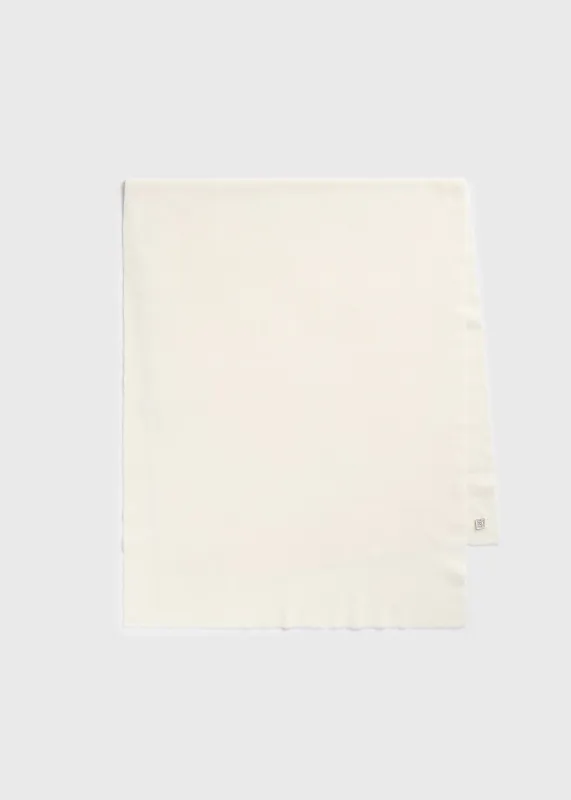Classic winter scarf off-white sold by Toteme