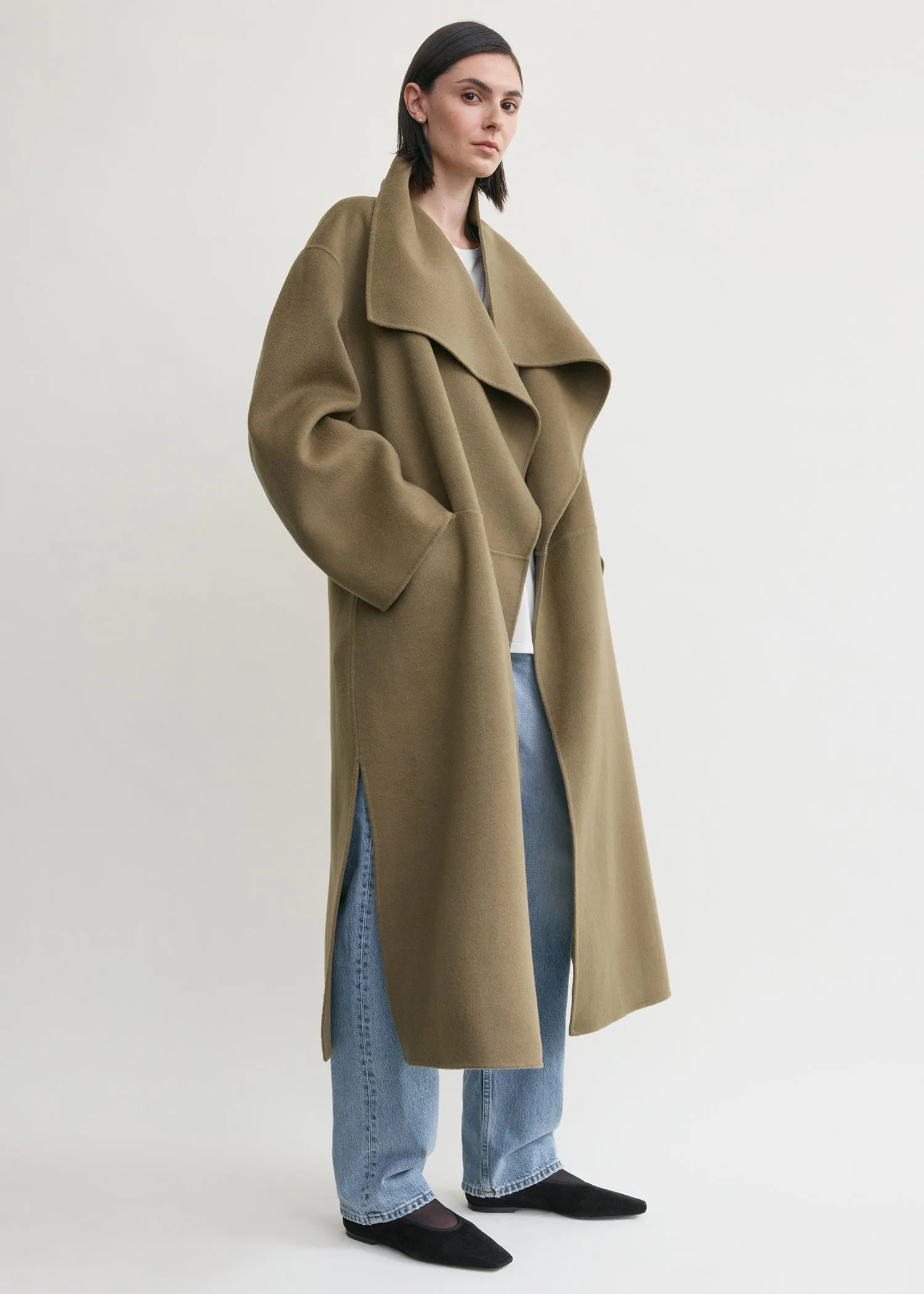 Signature doublé coat hazel sold by Toteme product image thumbnail 2