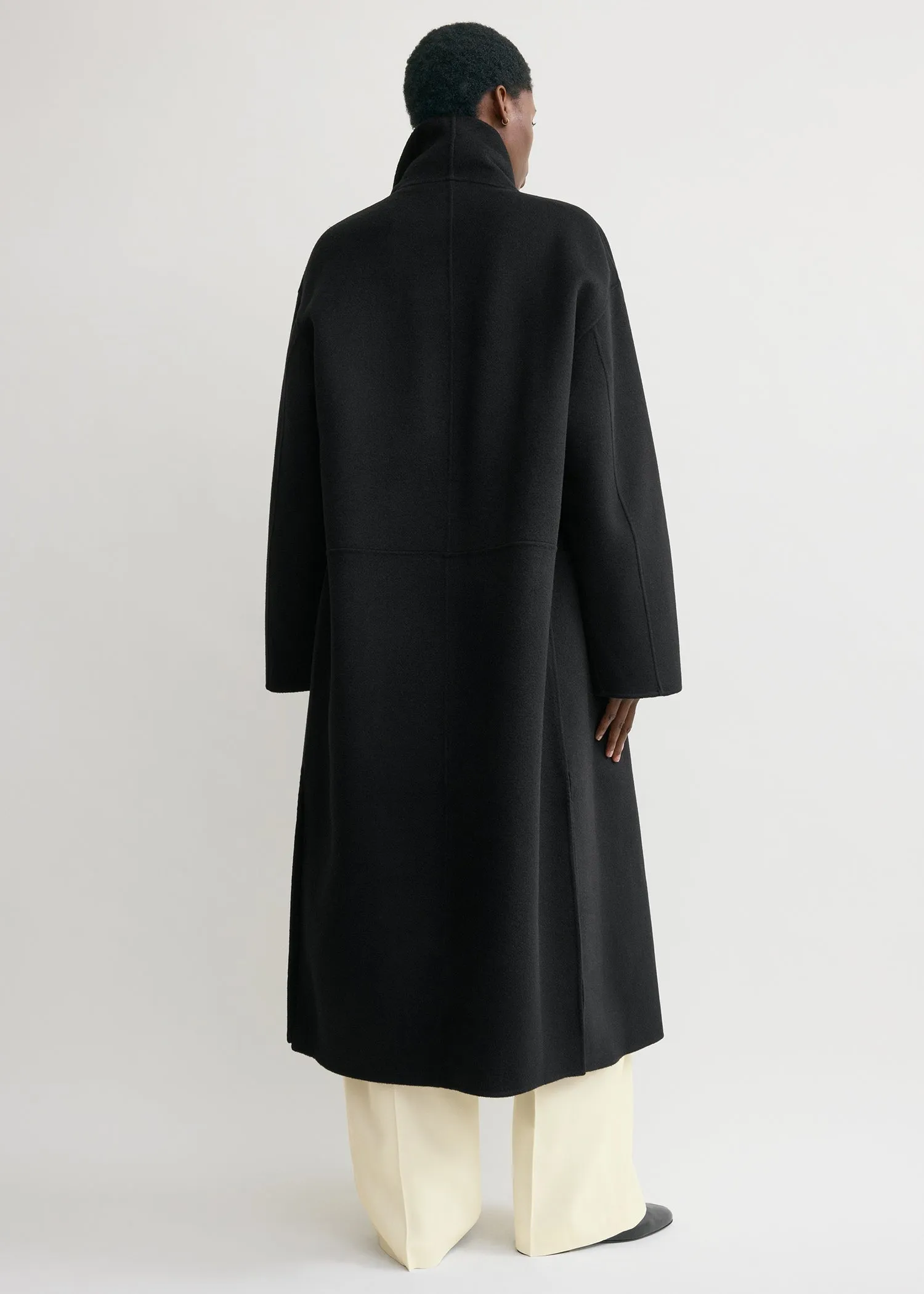 Signature doublé coat black sold by Toteme product image thumbnail 3