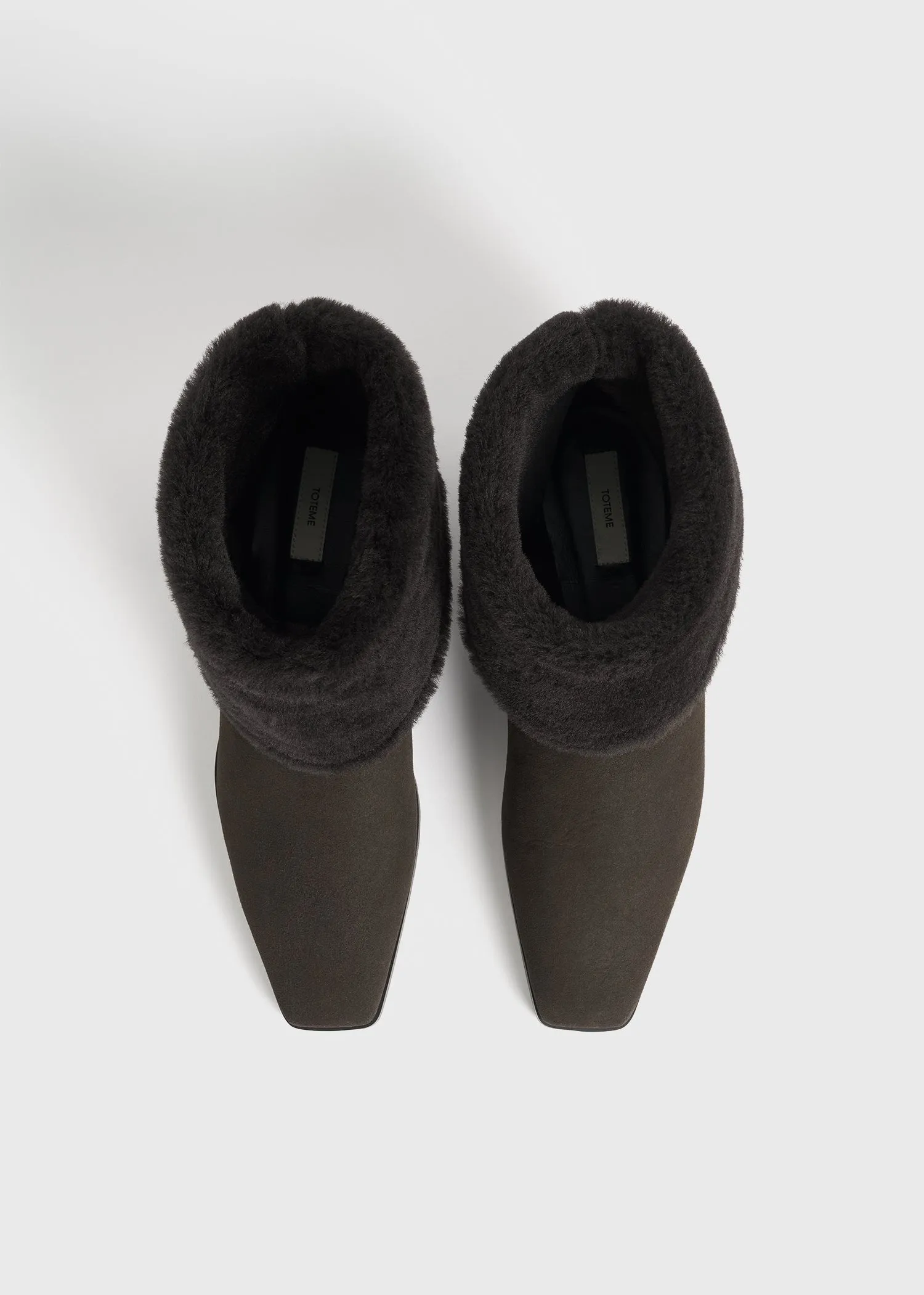Fold-down shearling boots pepper sold by Toteme product image thumbnail 4