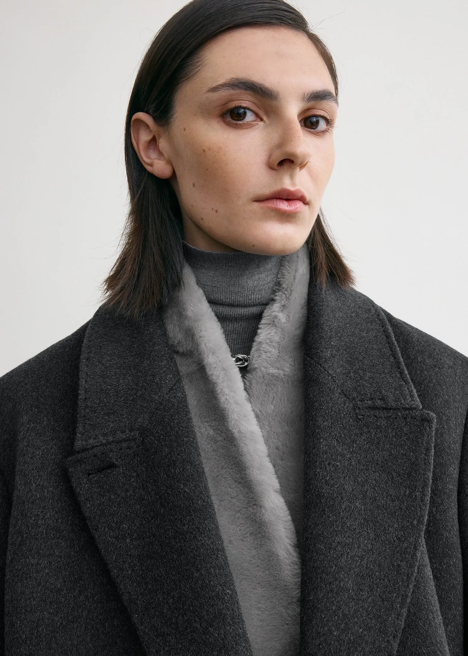 Shearling tuxedo scarf grey sold by Toteme product image thumbnail 2