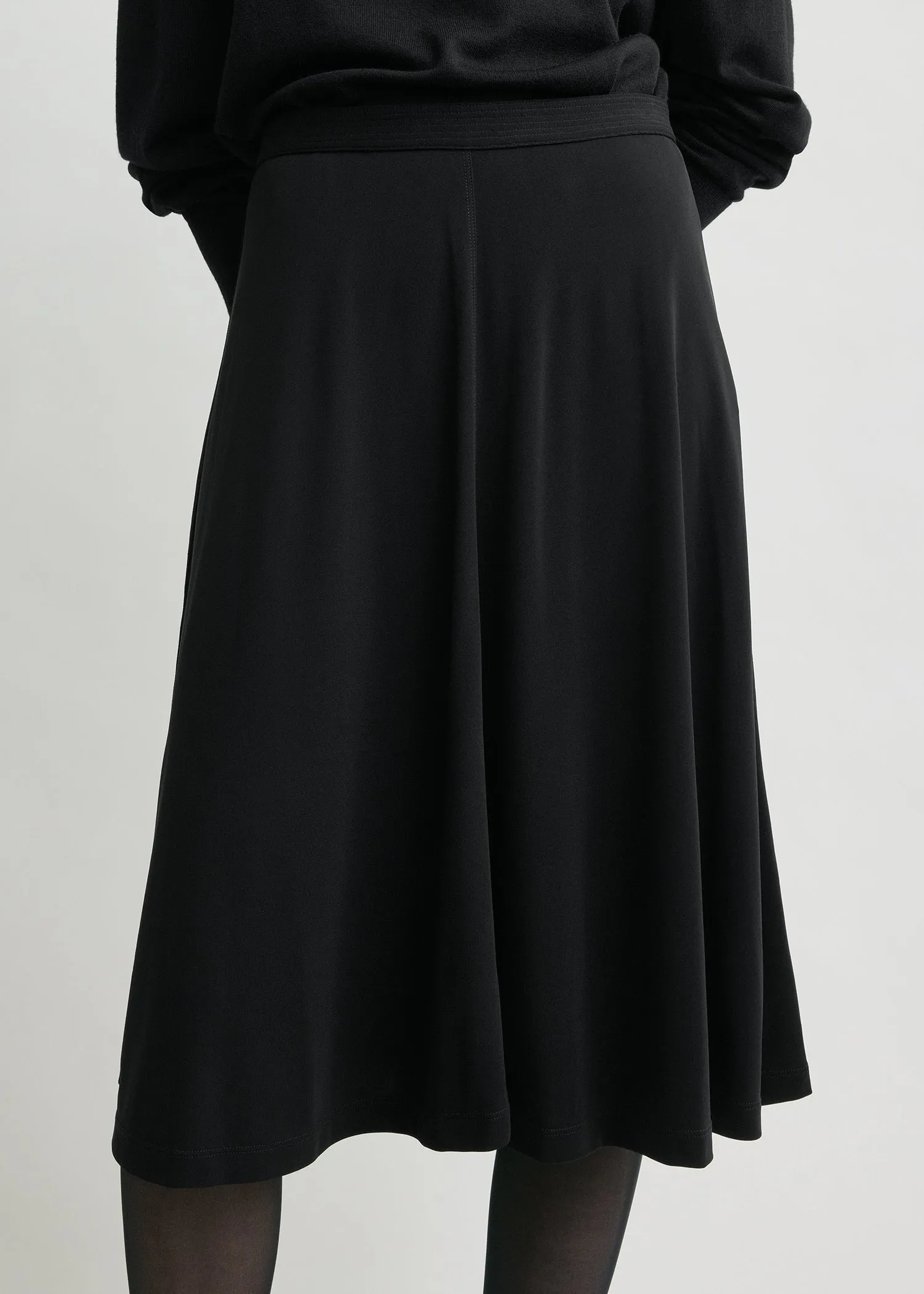 Short fluid jersey skirt black sold by Toteme product image thumbnail 4