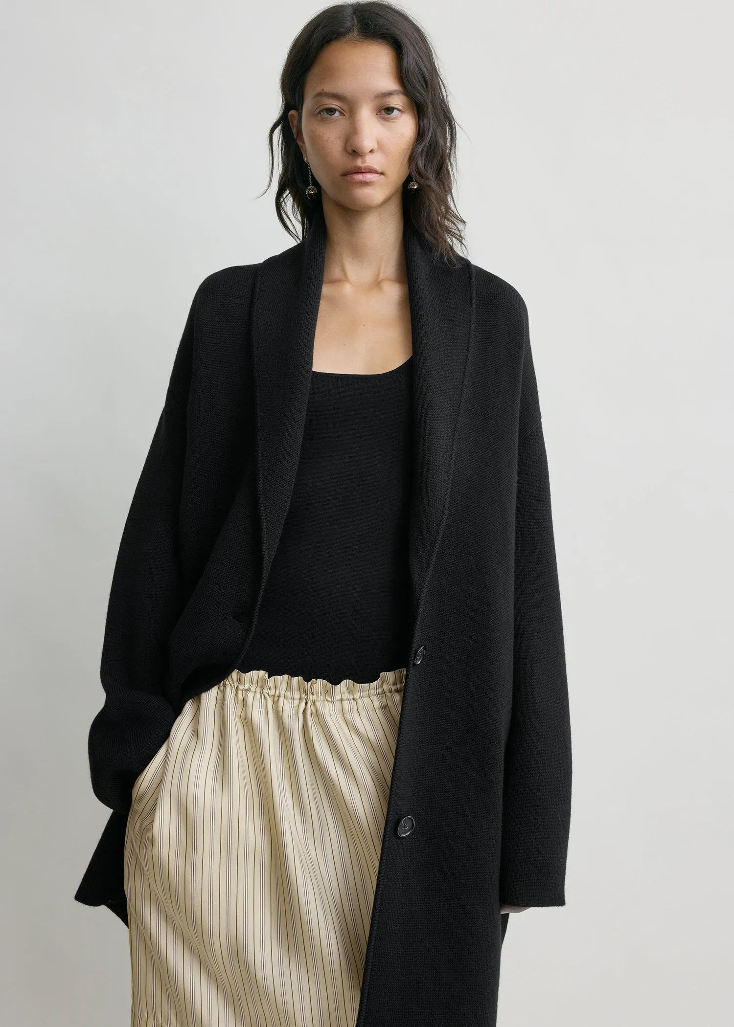 Shawl-lapel robe black sold by Toteme product image thumbnail 4