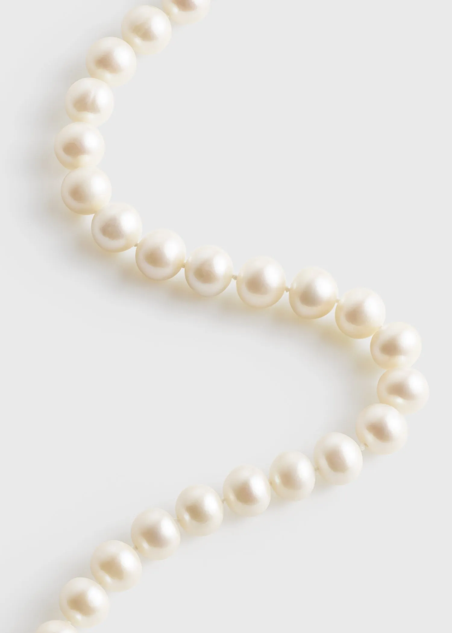 Infinity pearl choker white sold by Toteme product image thumbnail 3