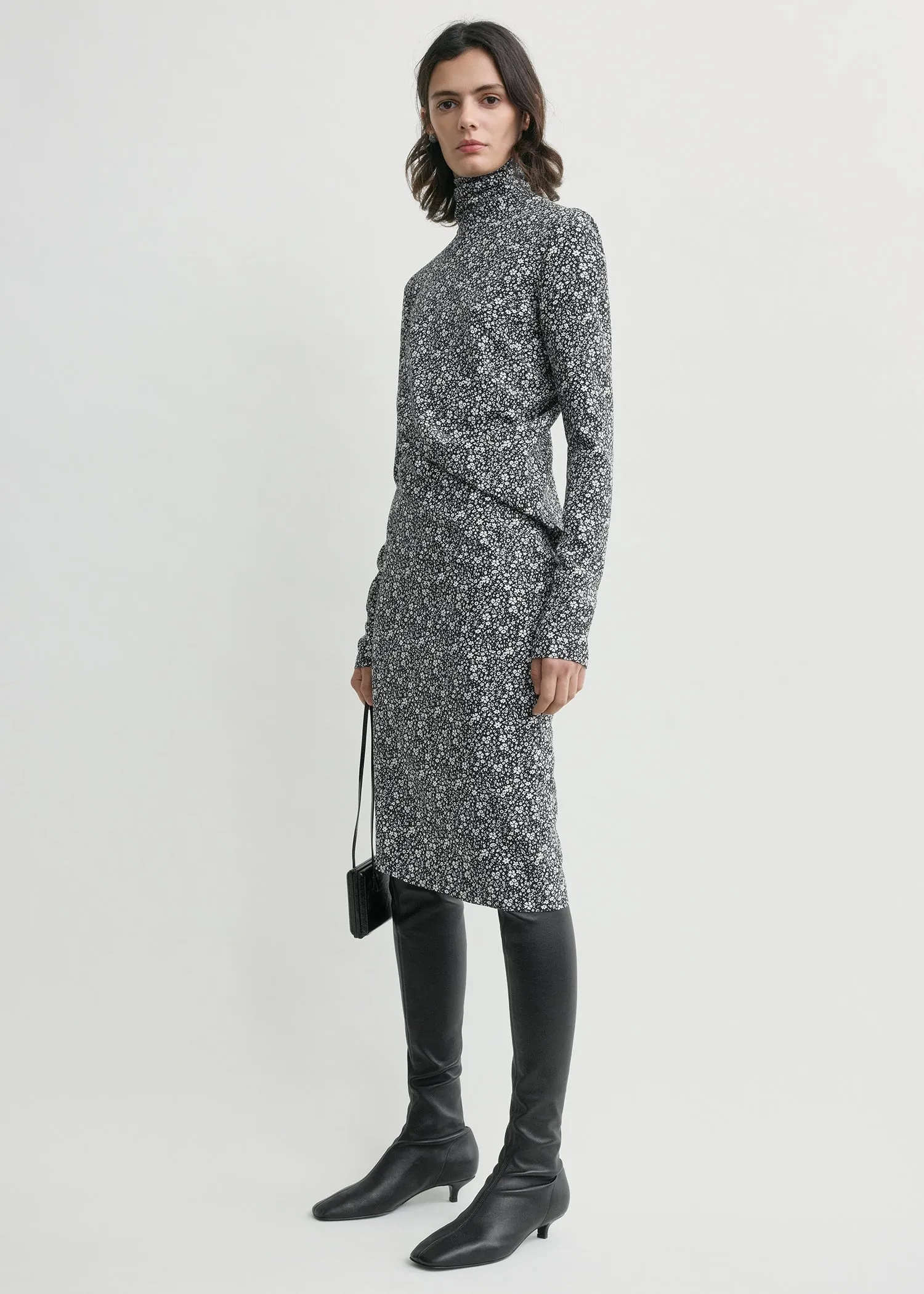 Floral twist dress black/white sold by Toteme product image thumbnail 2