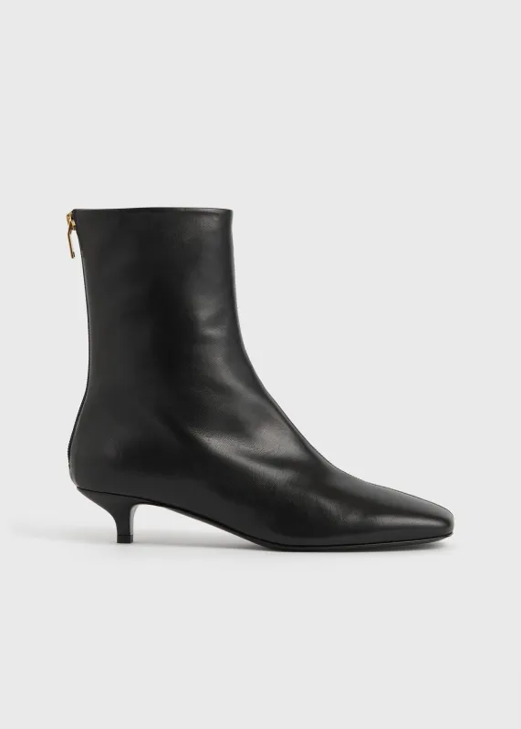 Day nappa ankle boots black sold by Toteme