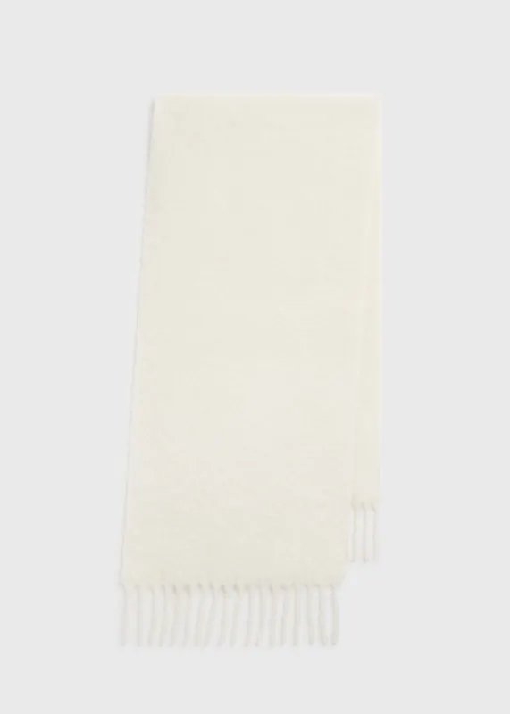 Fuzzy scarf off-white sold by Toteme