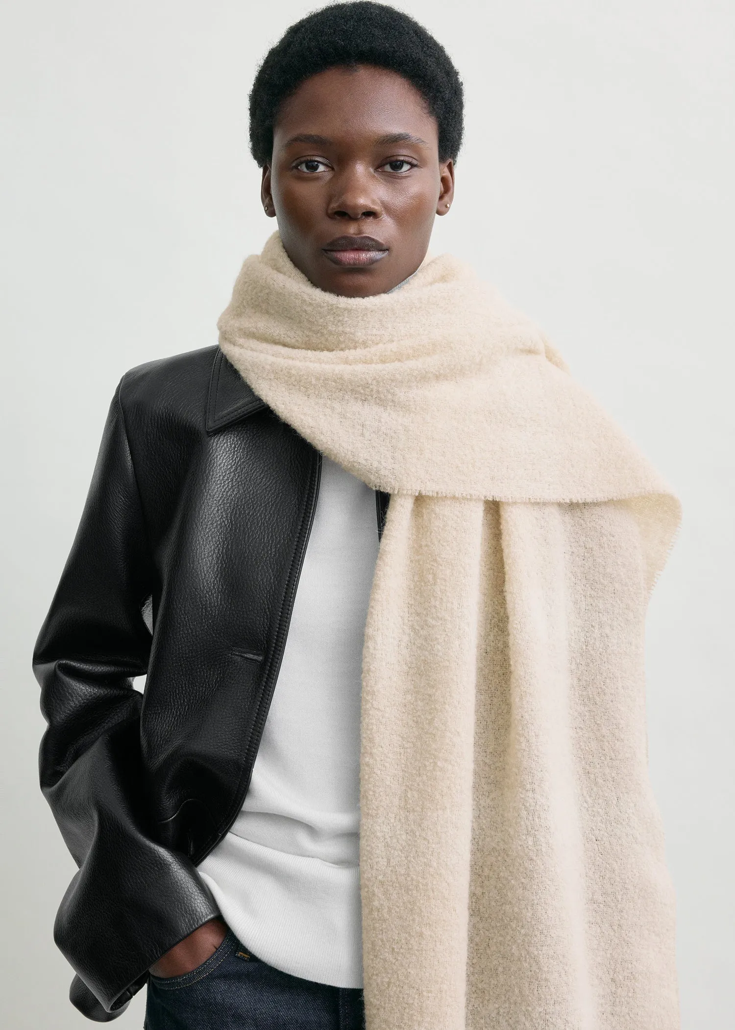 Monogram jacquard scarf ecru/white sold by Toteme product image thumbnail 4