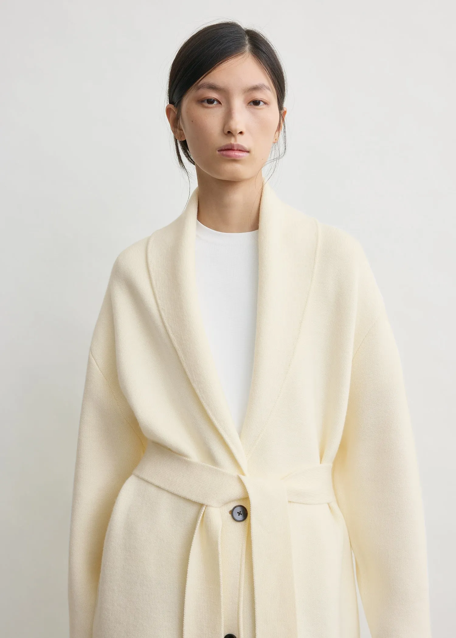 Shawl-lapel robe ecru sold by Toteme product image thumbnail 4