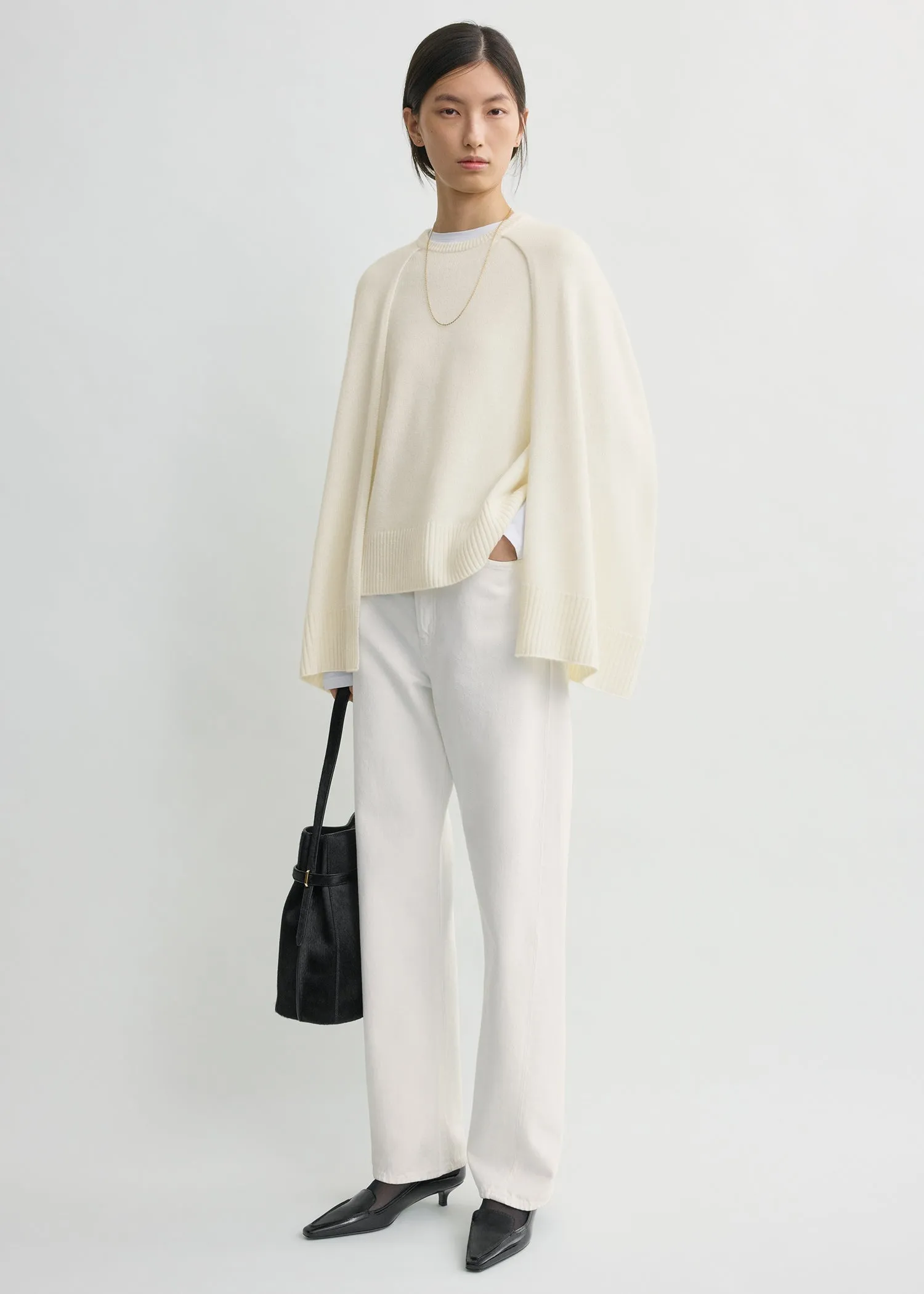 Crew cape knit ecru sold by Toteme