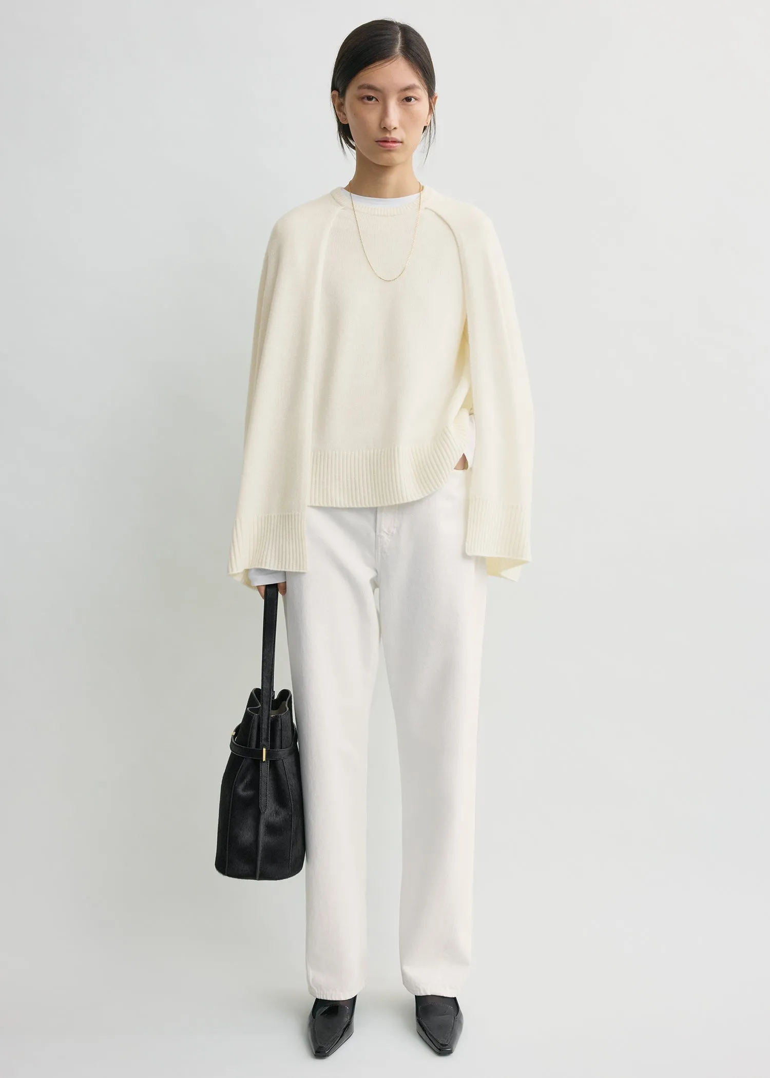 Crew cape knit ecru sold by Toteme product image thumbnail 2