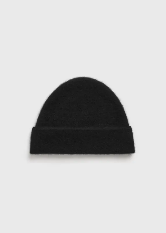 Brushed cashmere beanie black made by Toteme