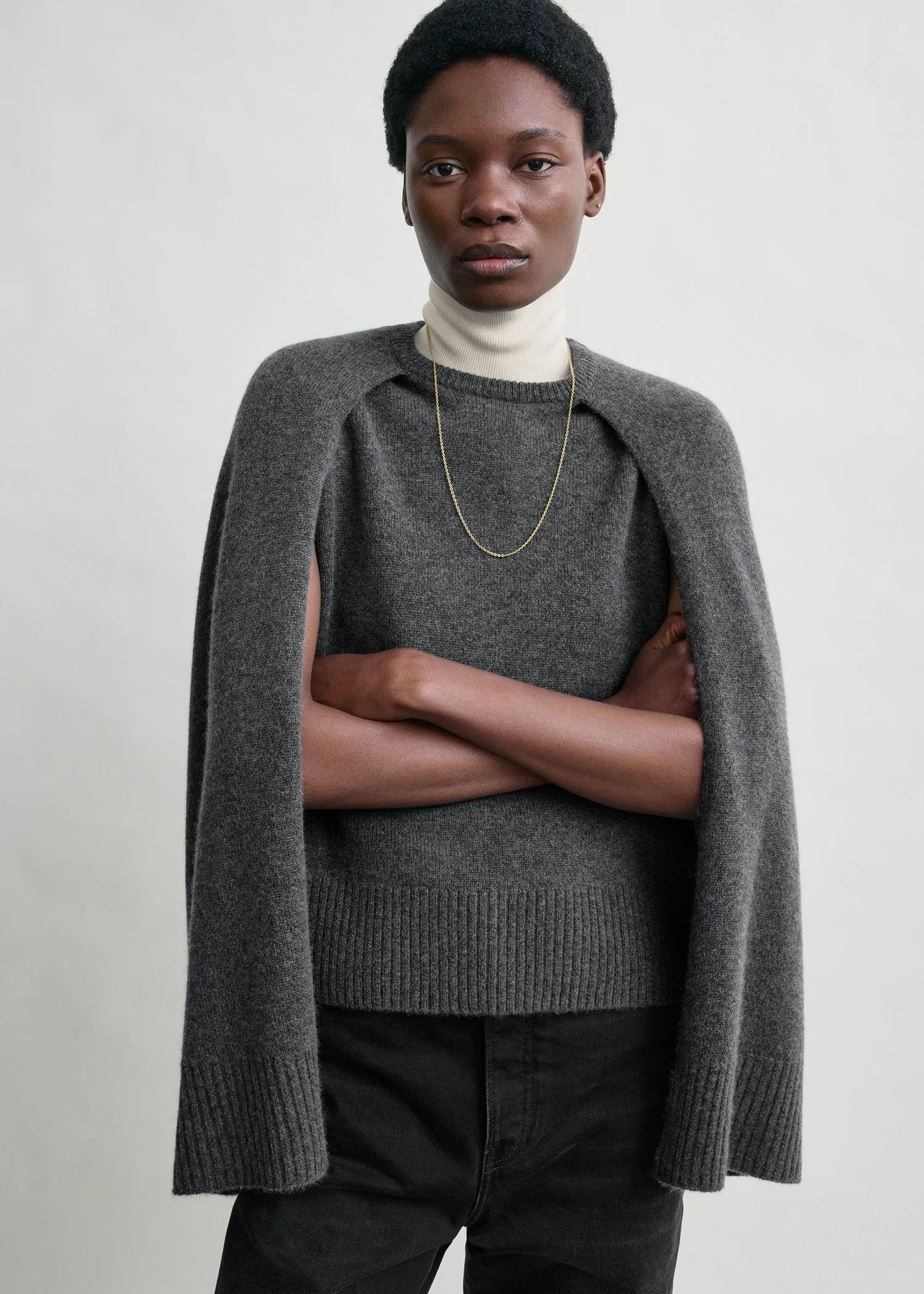 Crew cape knit dark grey sold by Toteme product image thumbnail 4