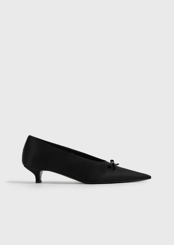 Bow satin kitten pumps black made by Toteme