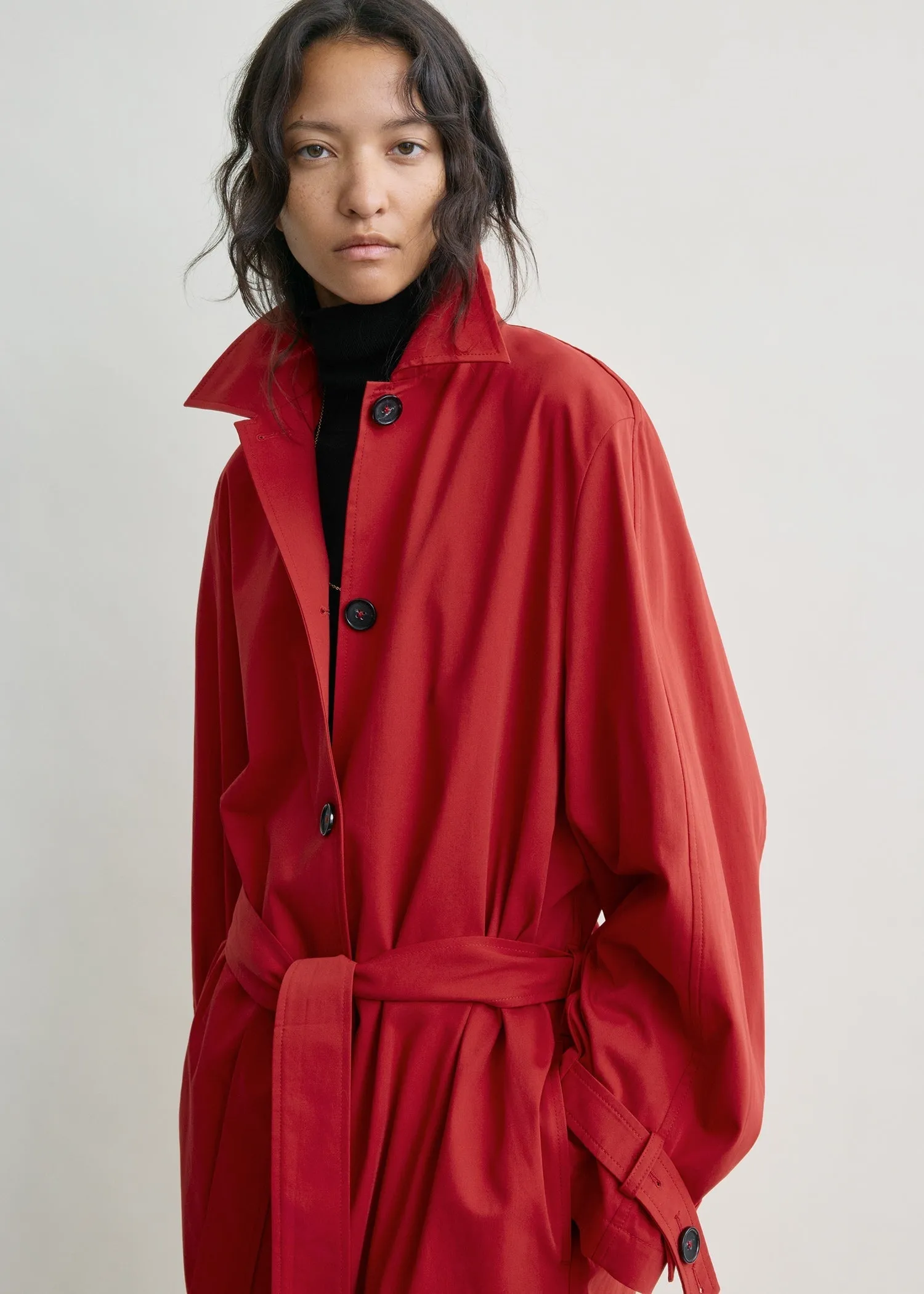 Light spring trench poppy sold by Toteme product image thumbnail 4