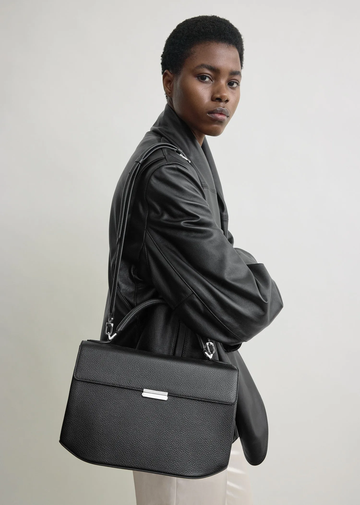 Clip grained-leather top handle black sold by Toteme product image thumbnail 3