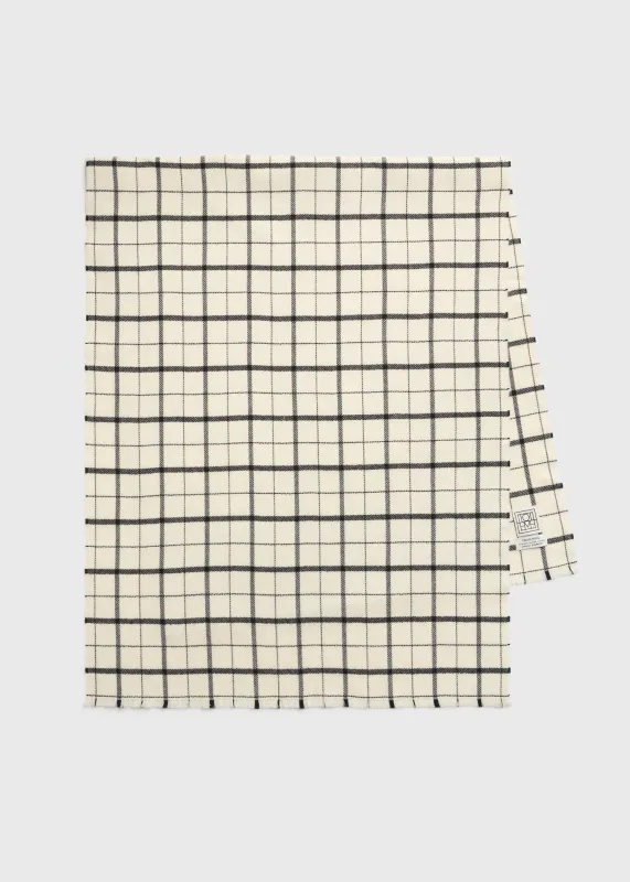 Windowpane scarf white/black made by Toteme
