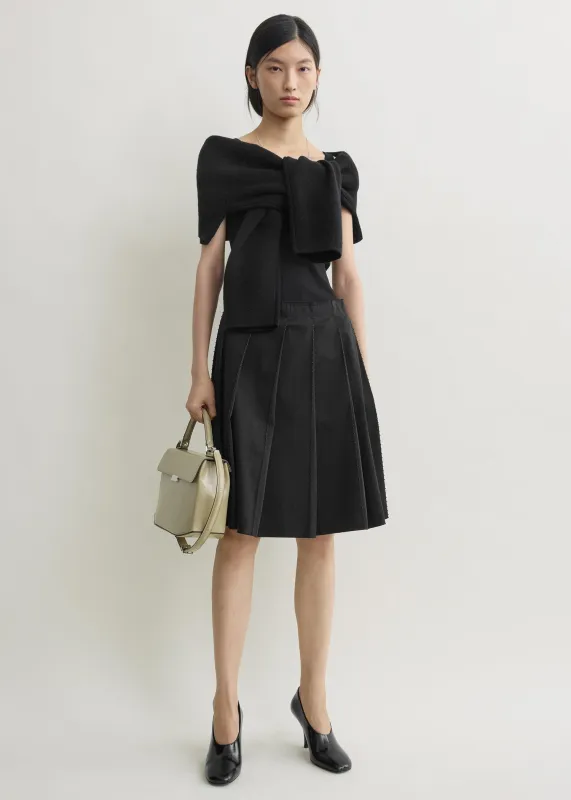 Beaded pleat skirt black made by Toteme