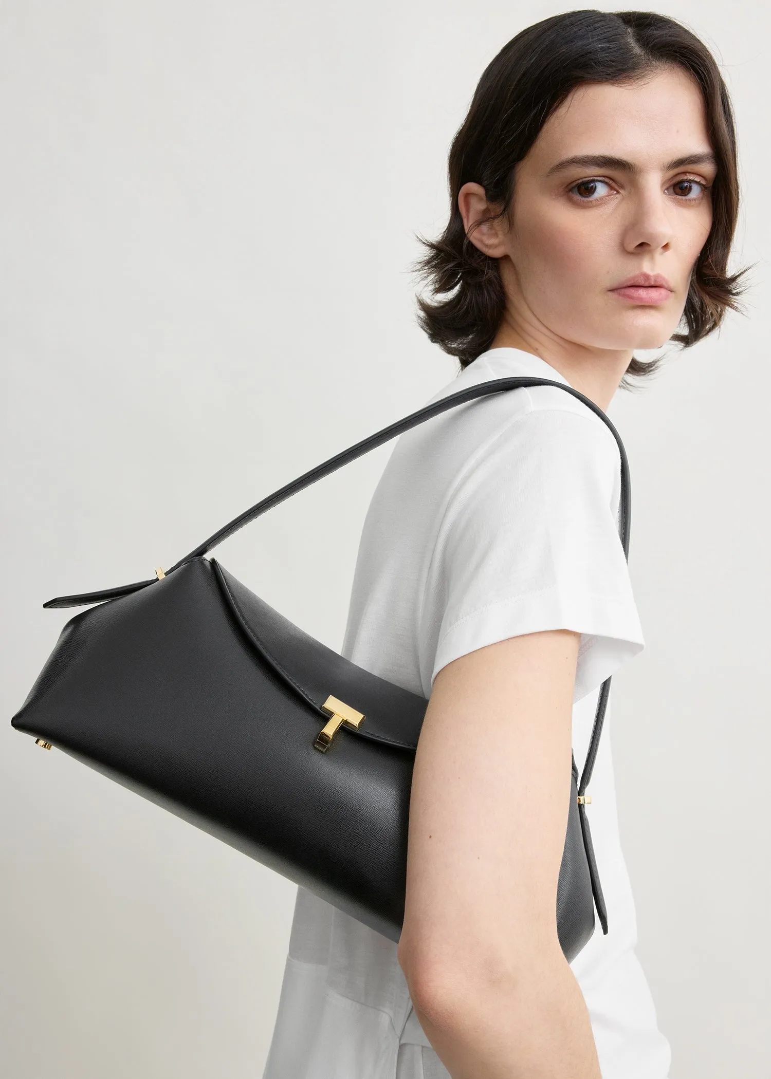 T-lock leather shoulder black sold by Toteme product image thumbnail 2