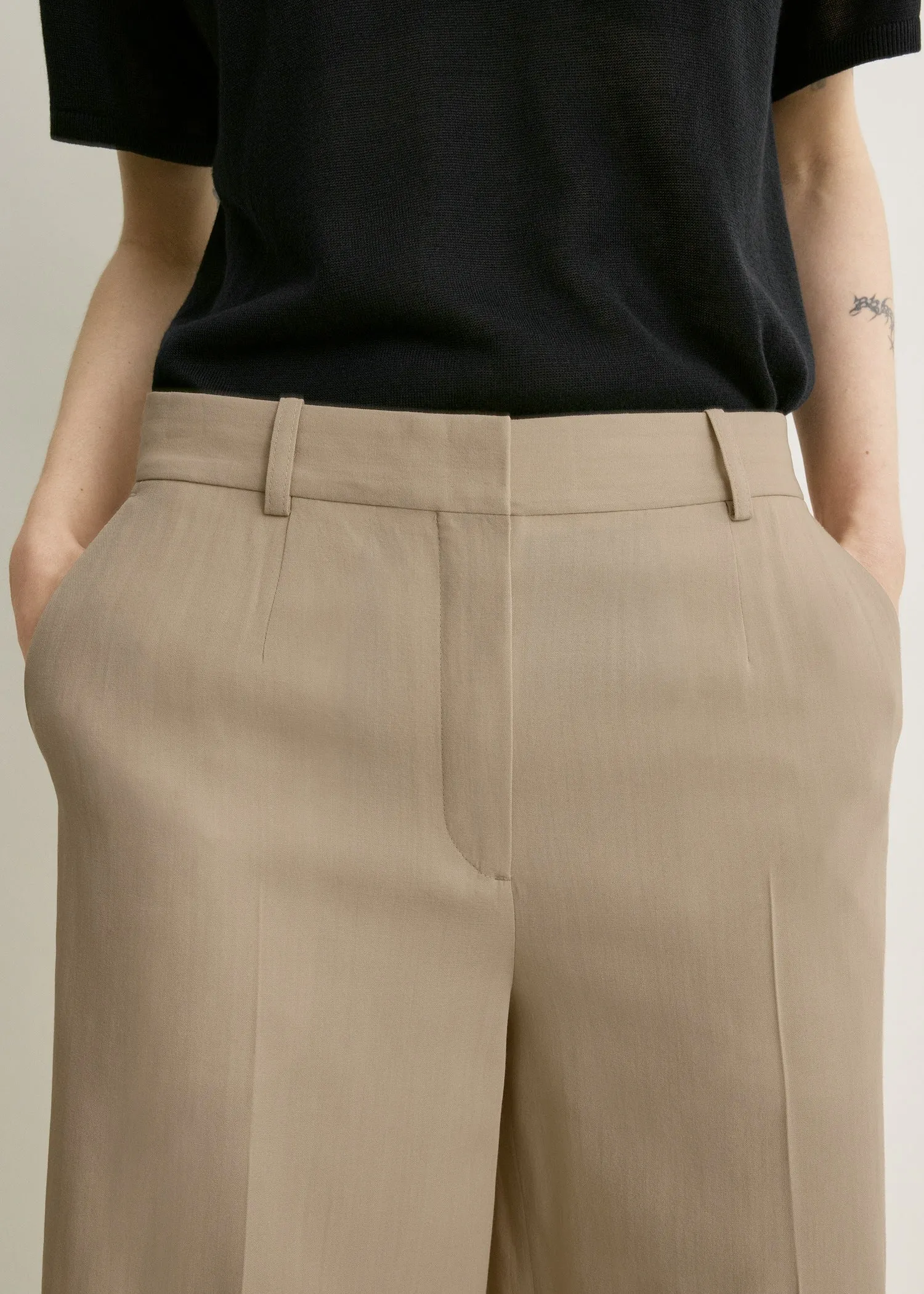 Wide tailored shorts overcast beige sold by Toteme product image thumbnail 5